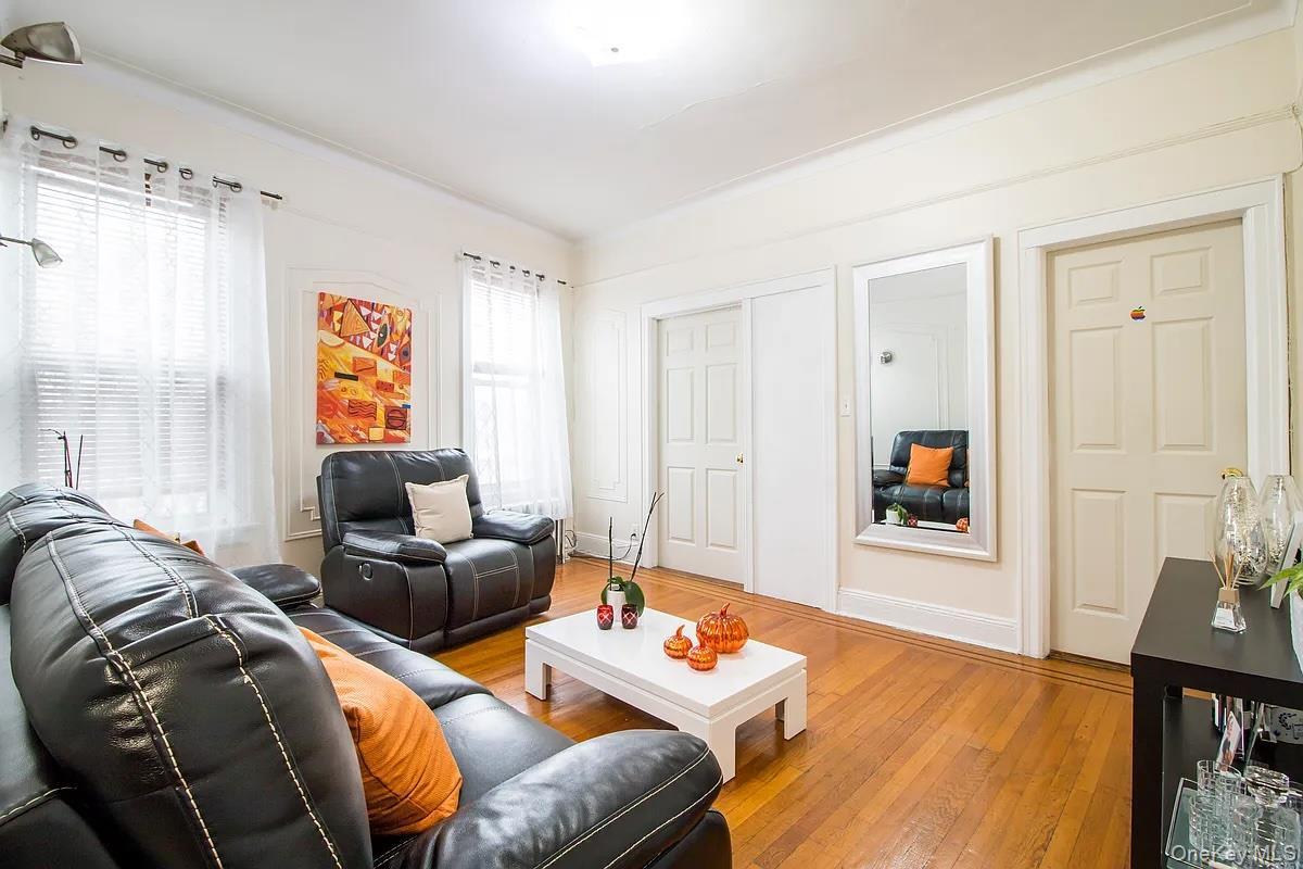 Single Family 62nd Street Queens, NY 11385, MLS-1053109-18