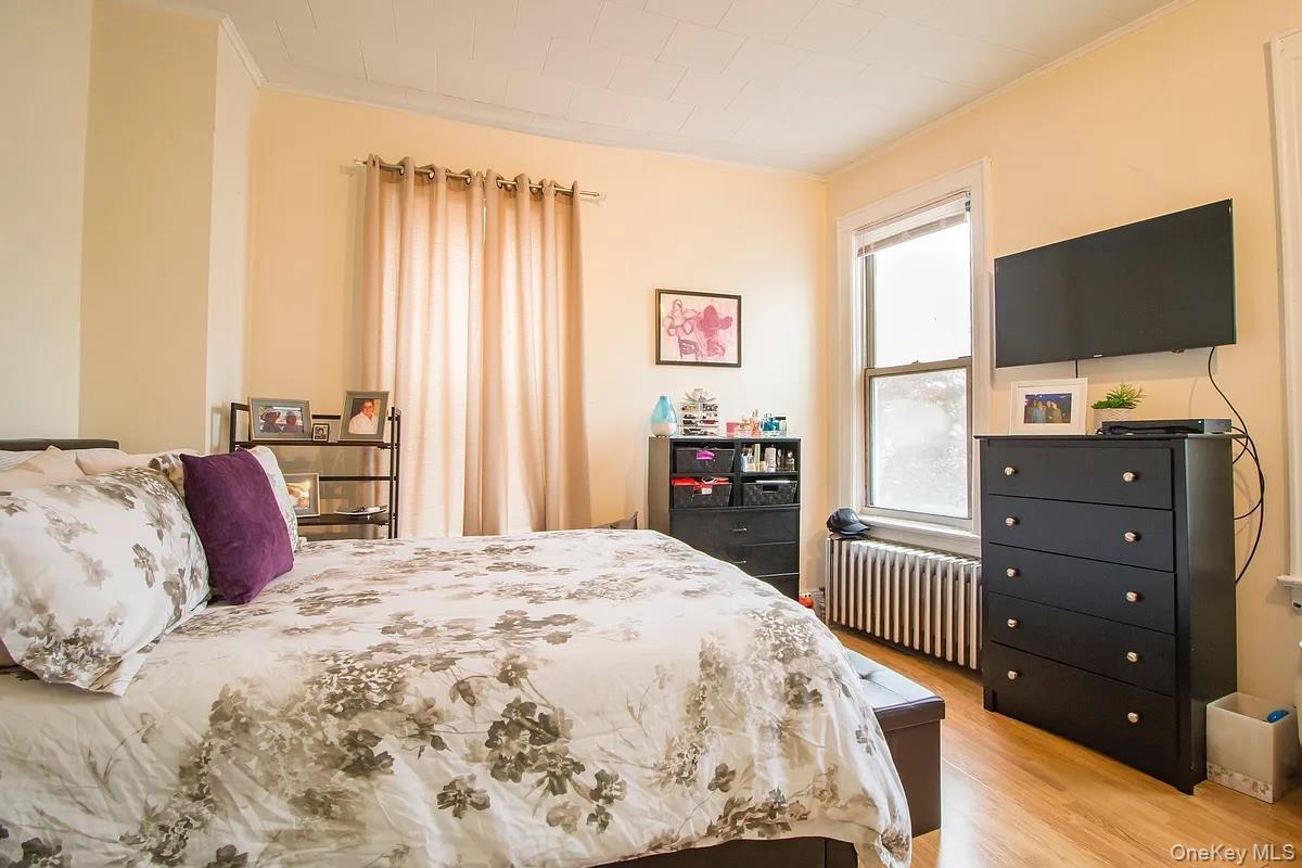 Single Family 62nd Street Queens, NY 11385, MLS-1053109-22