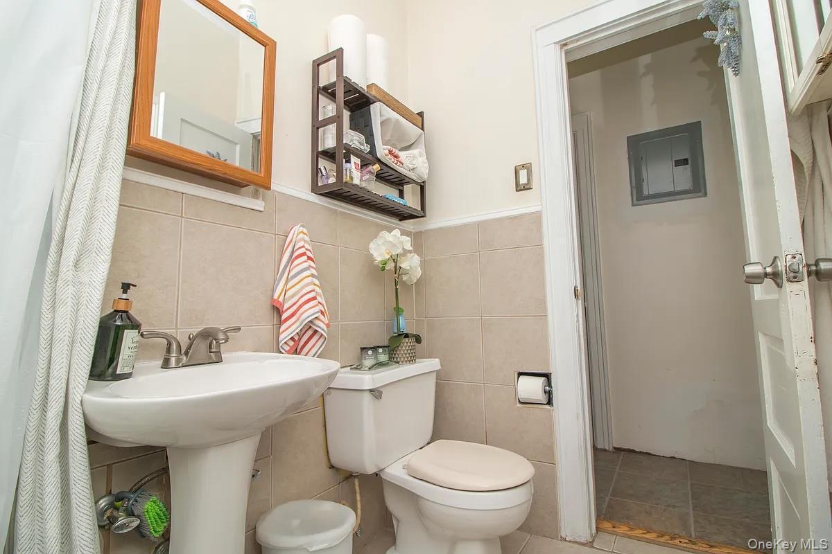 Single Family 62nd Street Queens, NY 11385, MLS-1053109-24