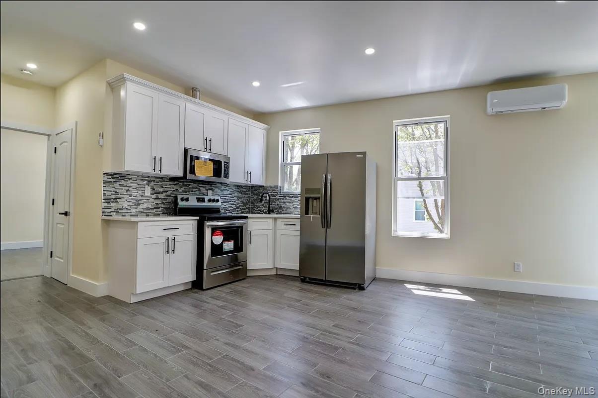 Single Family 62nd Street Queens, NY 11385, MLS-1053109-8