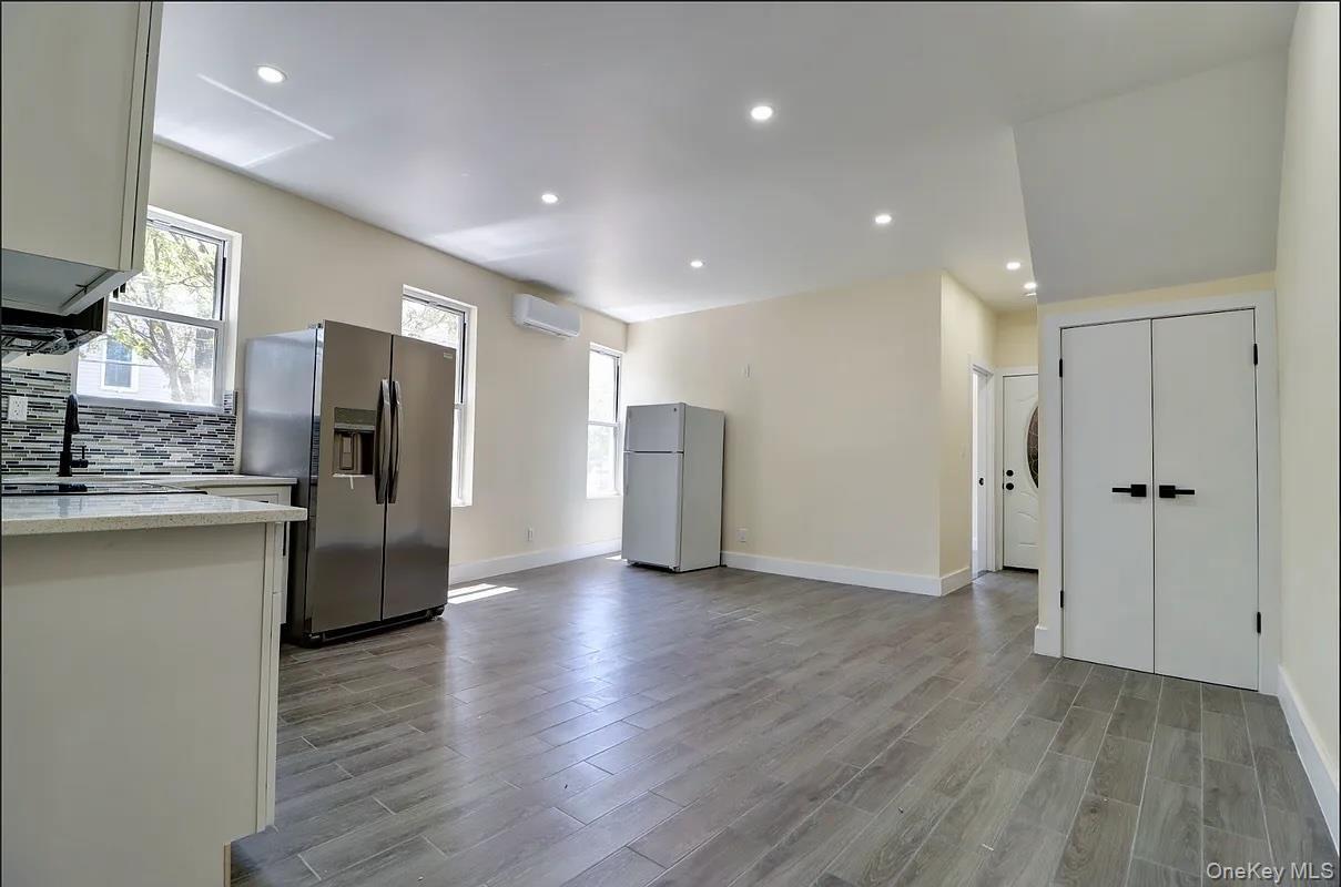 Single Family 62nd Street Queens, NY 11385, MLS-1053109-9