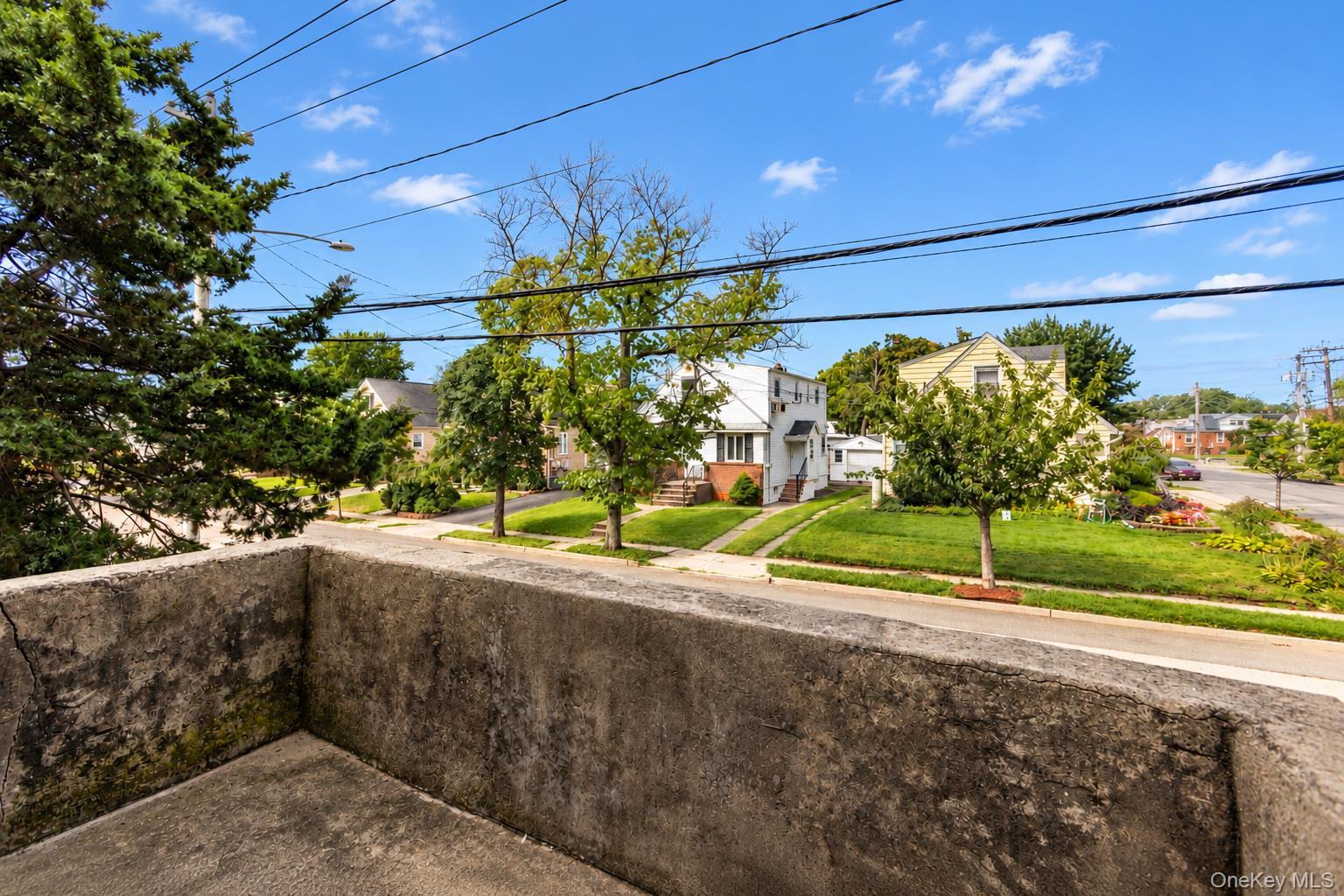 Single Family Arlington Avenue  Nassau County, NY 11580, MLS-1053126-13