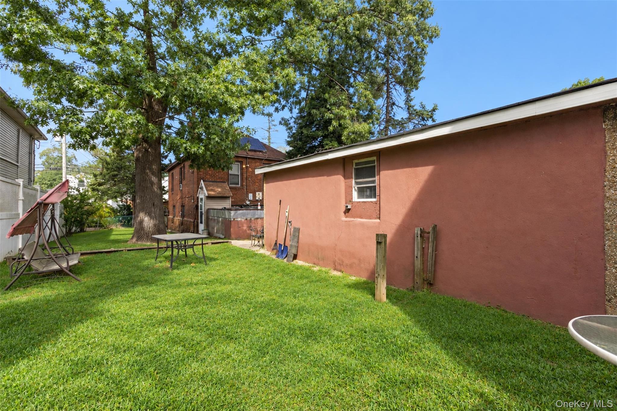 Single Family Arlington Avenue  Nassau County, NY 11580, MLS-1053126-17