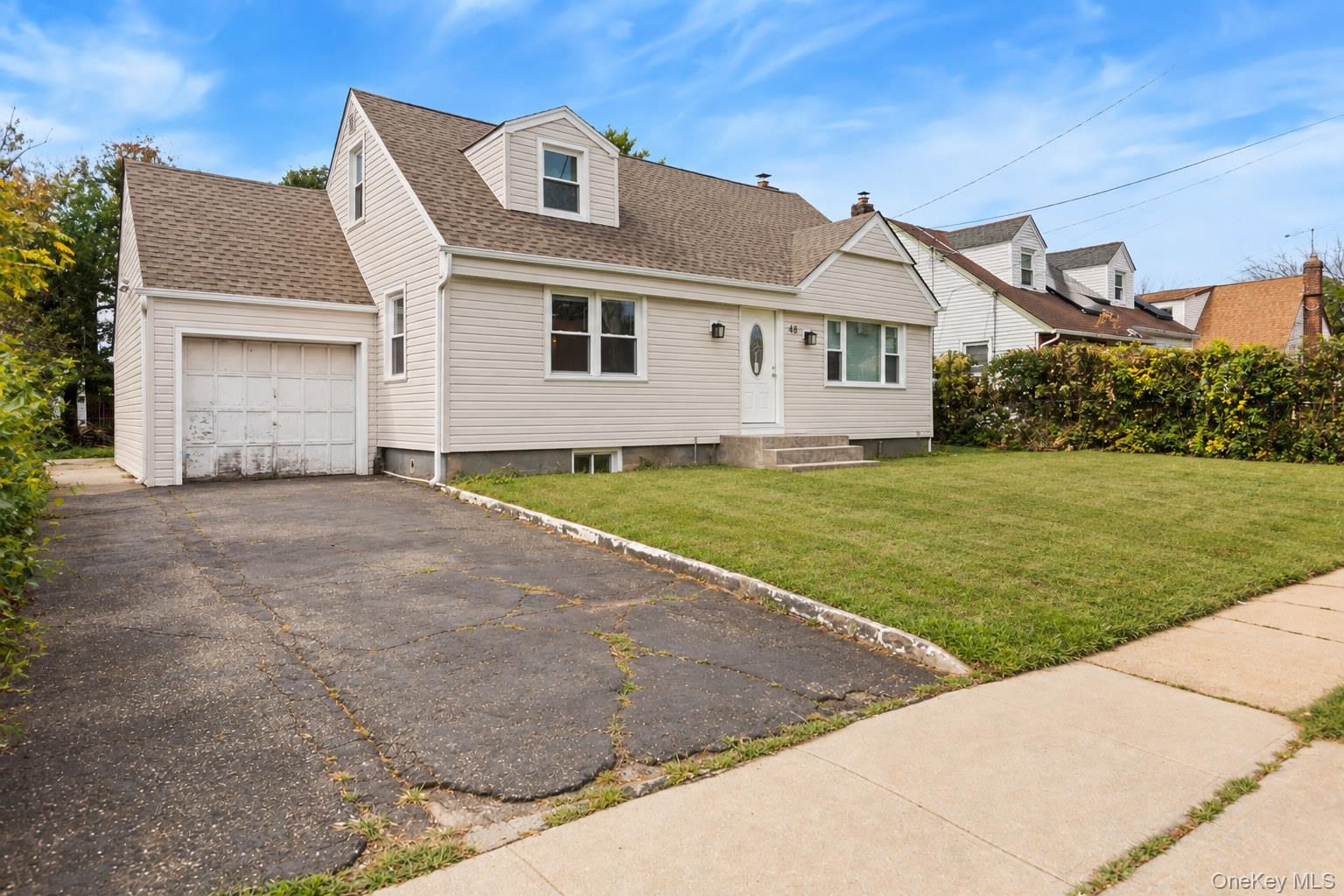 Single Family Milburn Avenue  Nassau County, NY 11550, MLS-1053136-21