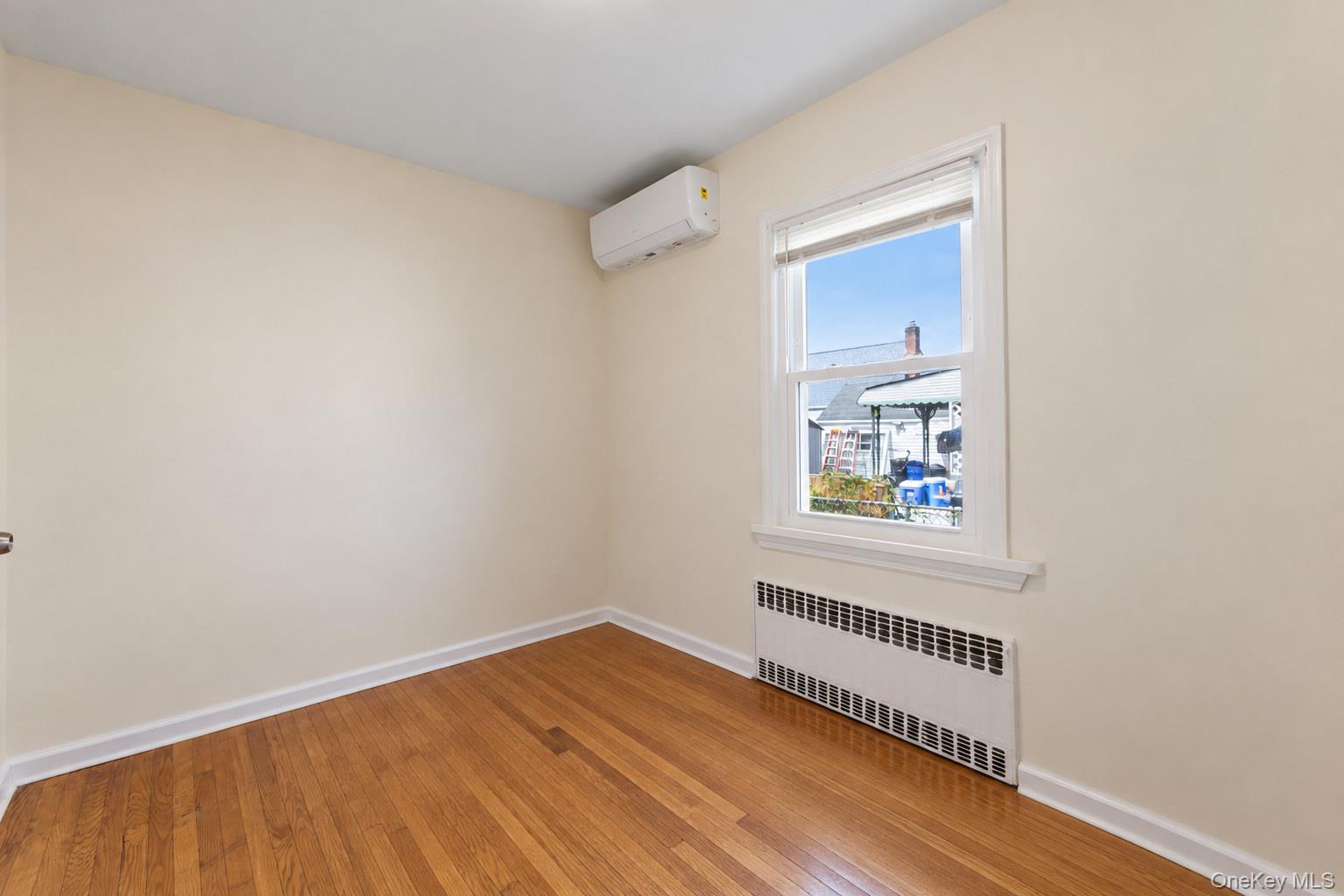 Single Family Milburn Avenue  Nassau County, NY 11550, MLS-1053136-5