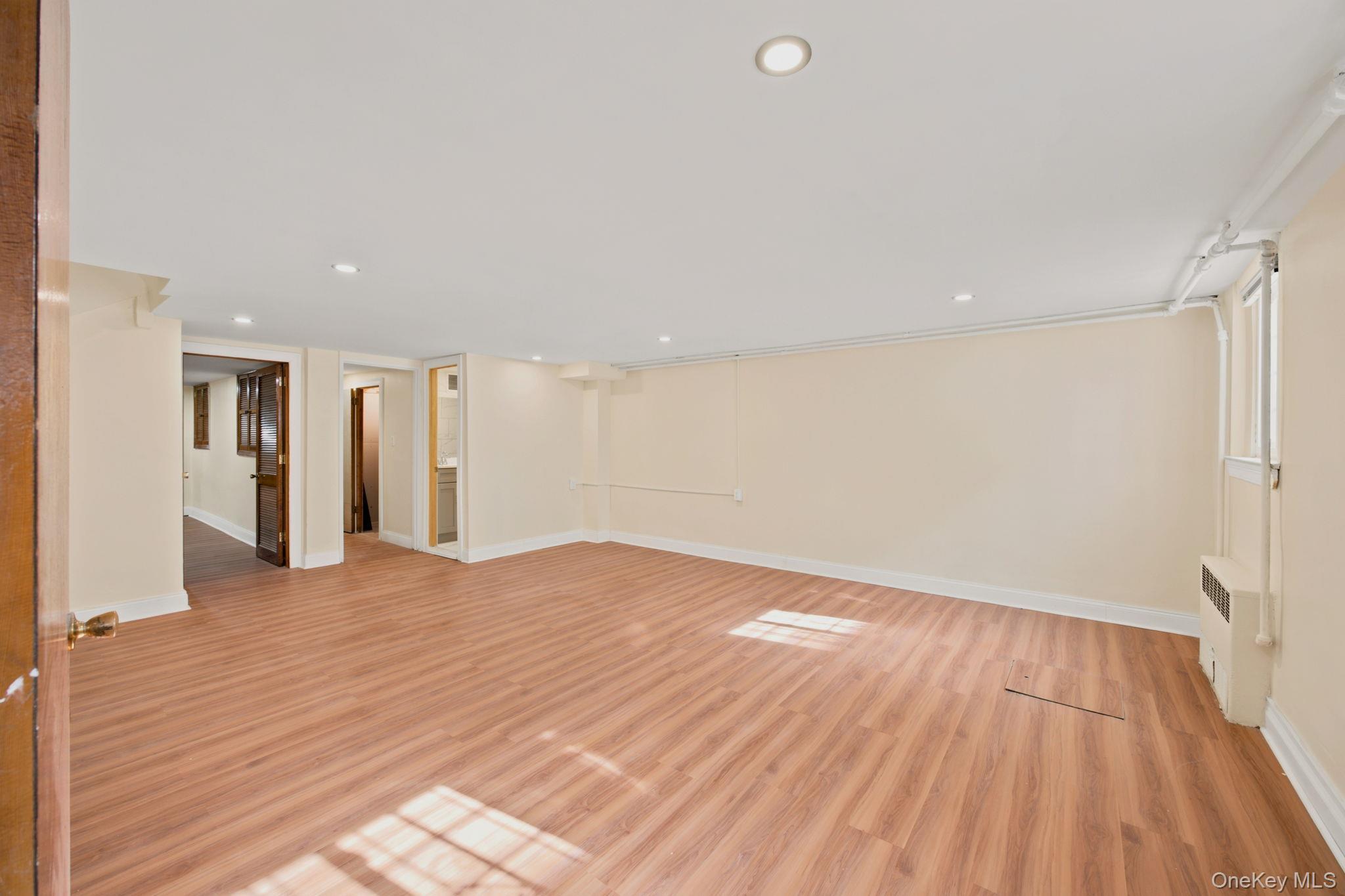Single Family Flatlands Avenue  Brooklyn, NY 11236, MLS-1053145-17