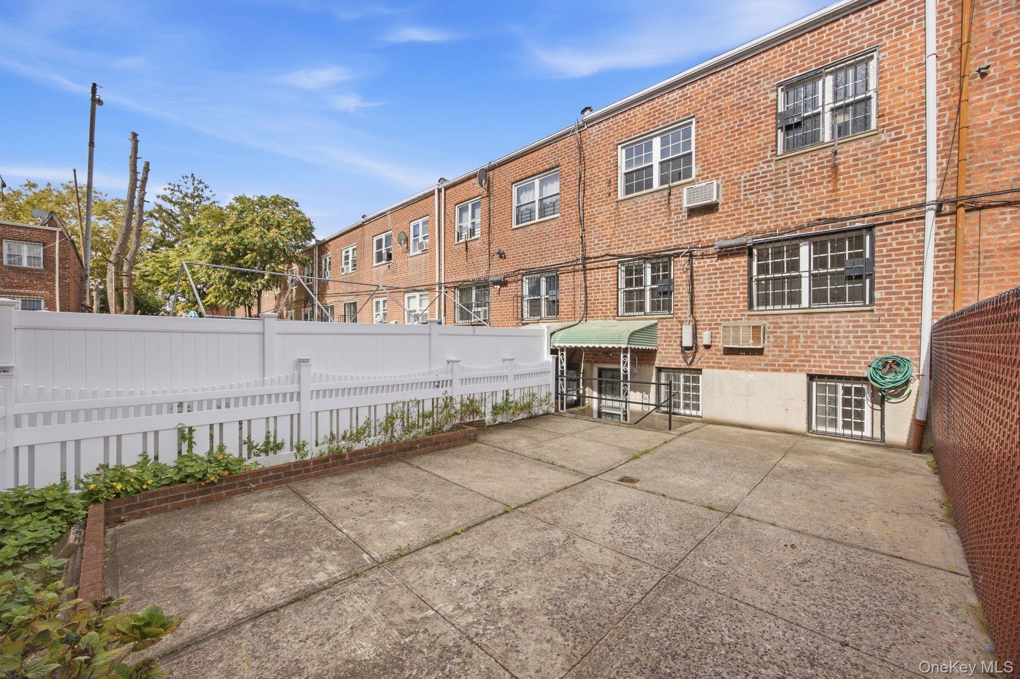 Single Family Flatlands Avenue  Brooklyn, NY 11236, MLS-1053145-21
