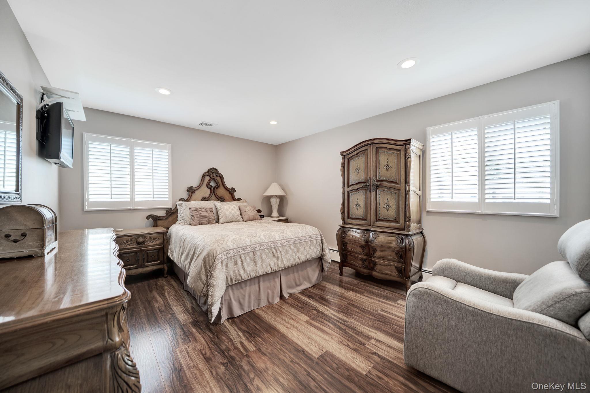 Single Family N Lewis Avenue  Suffolk County, NY 11757, MLS-1053184-14