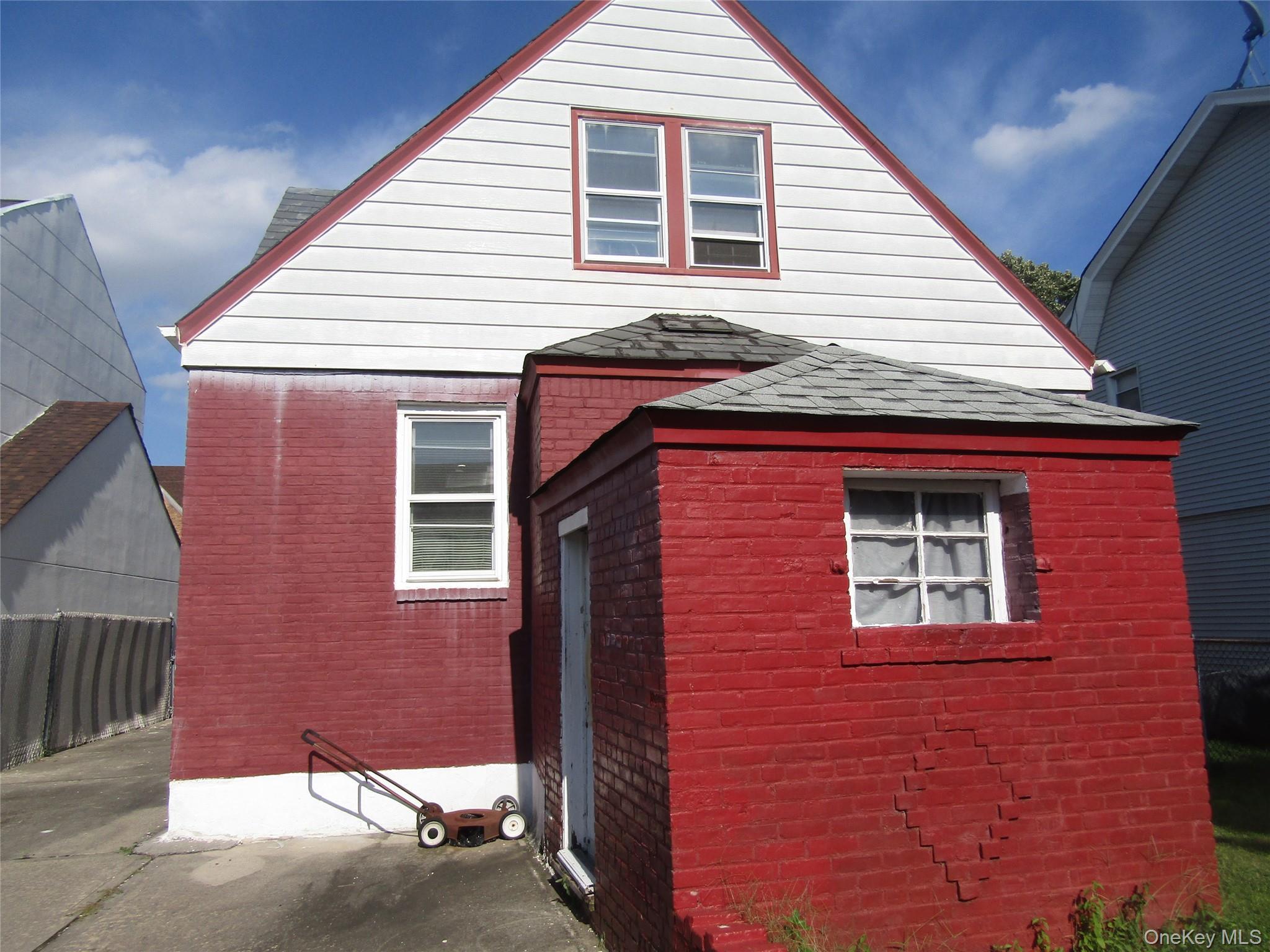 Single Family 173rd Street  Queens, NY 11434, MLS-1053186-10