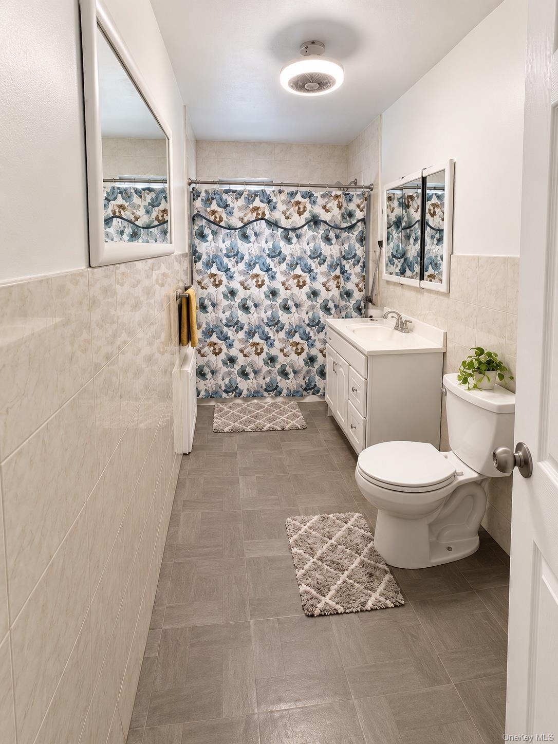 Single Family 75th  Queens, NY 11370, MLS-1053189-3