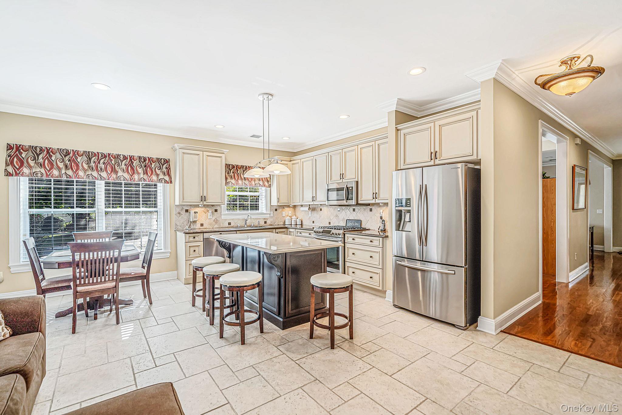 Single Family Golden Spruce Drive Suffolk County, NY 11933, MLS-1053200-15