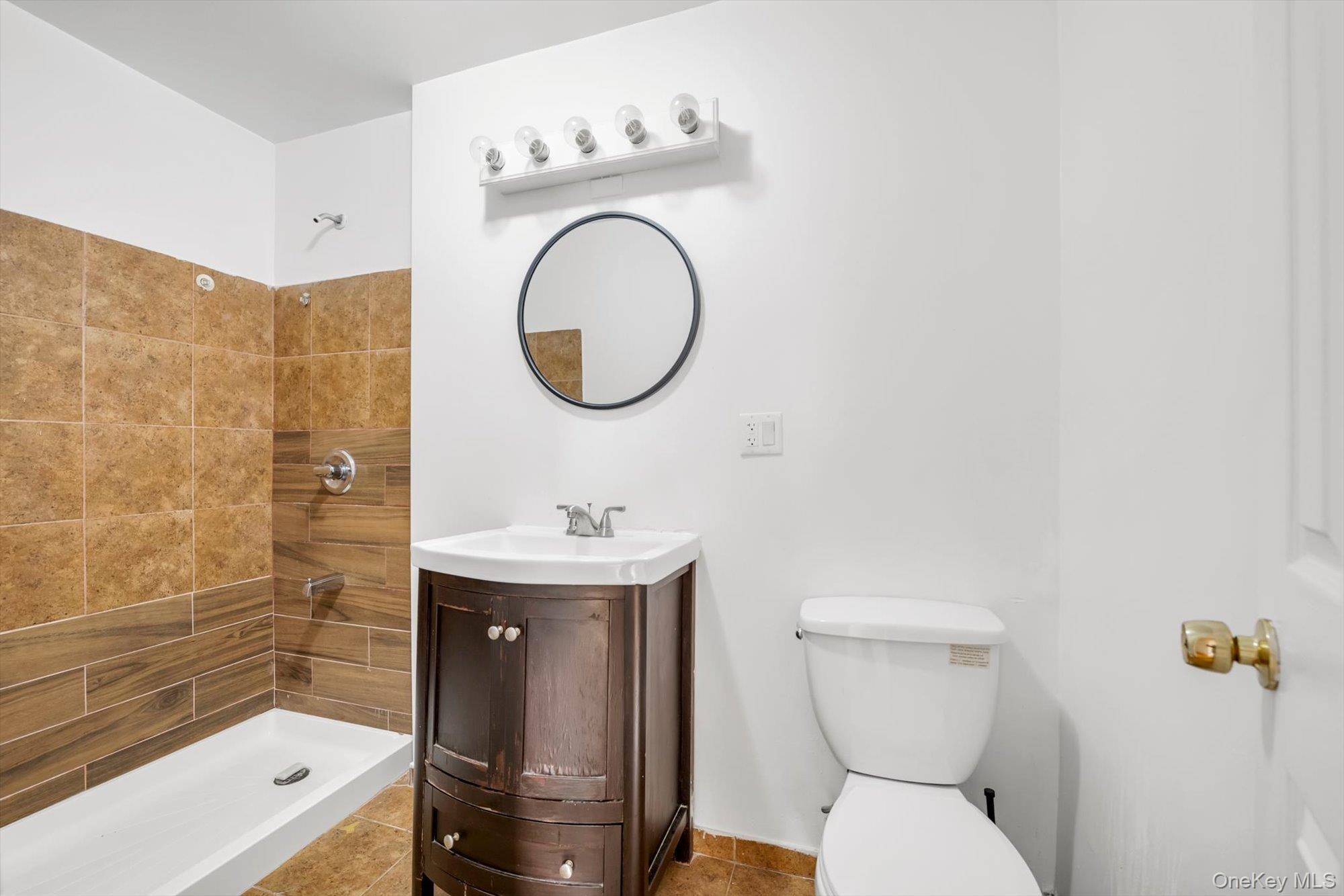 Single Family Colden Avenue  Bronx, NY 10462, MLS-1053205-13