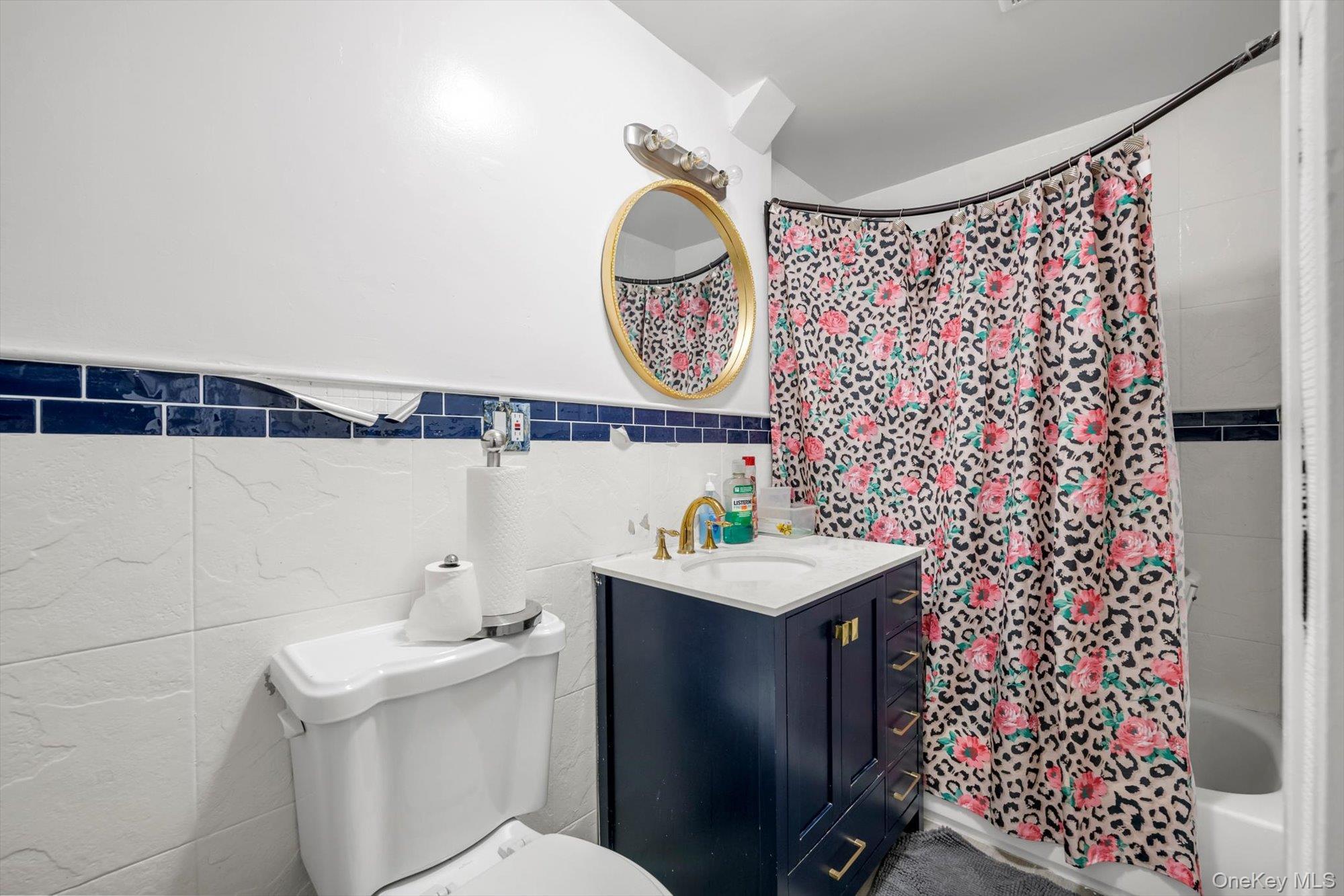 Single Family Colden Avenue  Bronx, NY 10462, MLS-1053205-19