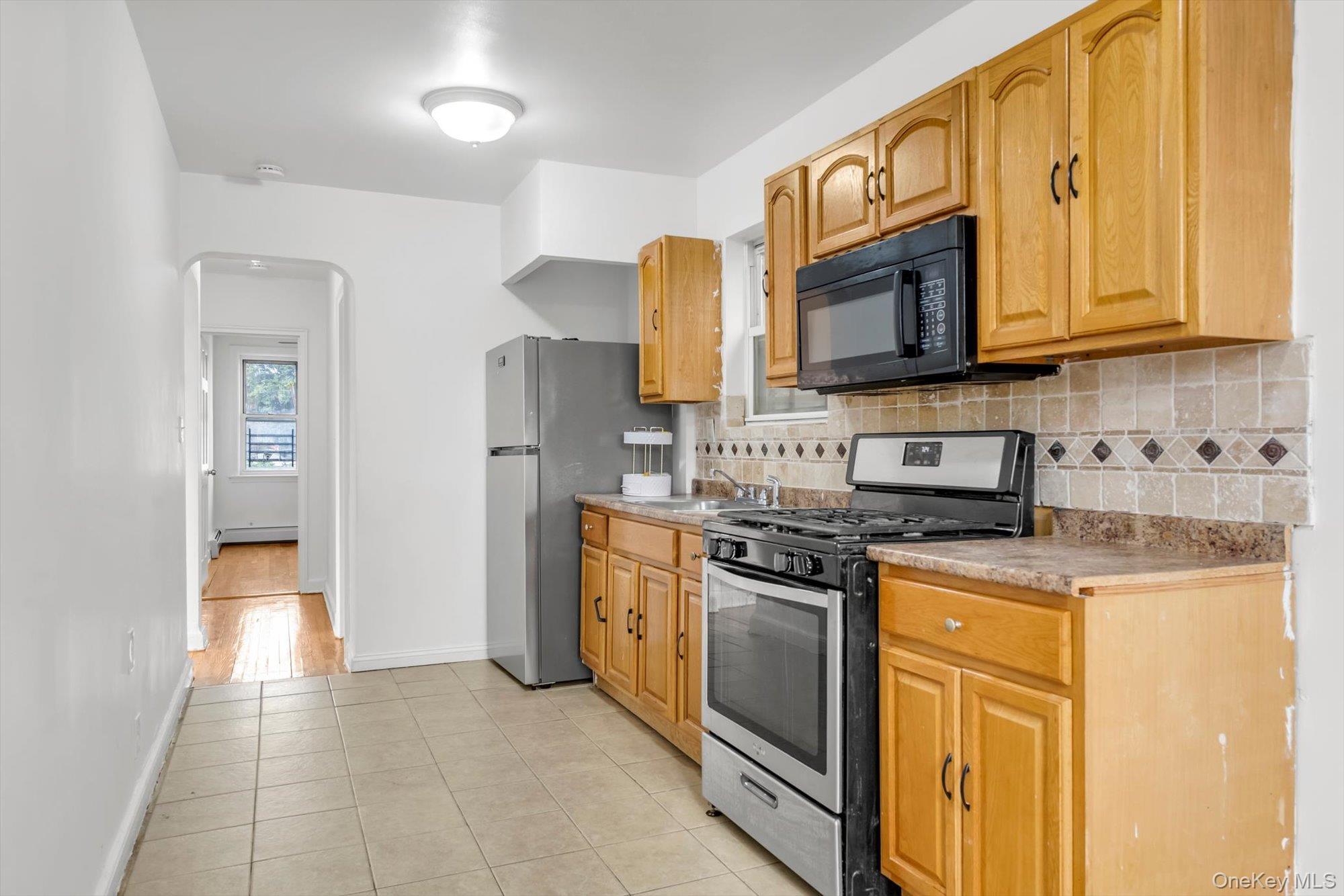 Single Family Colden Avenue  Bronx, NY 10462, MLS-1053205-5