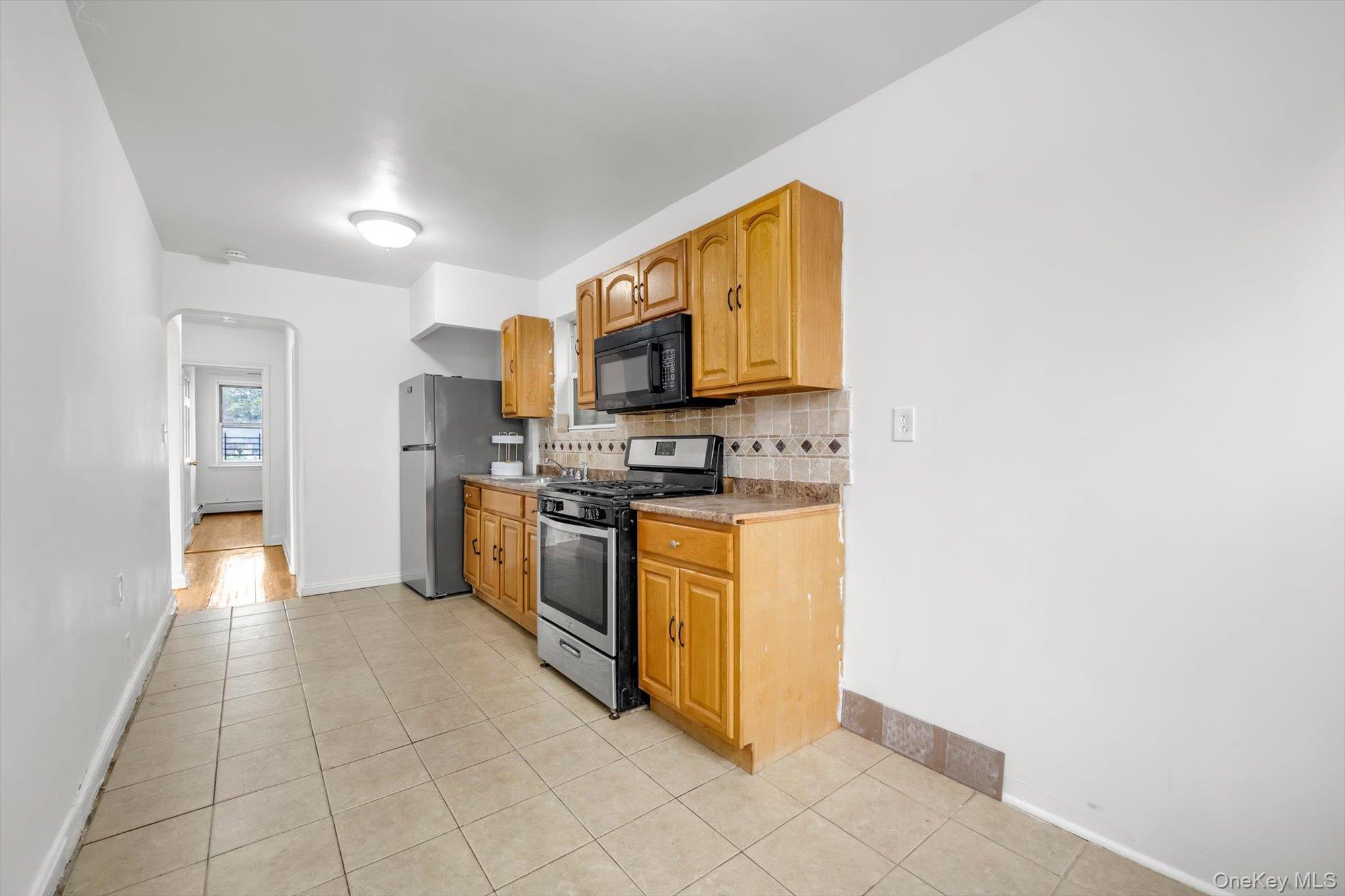 Single Family Colden Avenue  Bronx, NY 10462, MLS-1053205-6