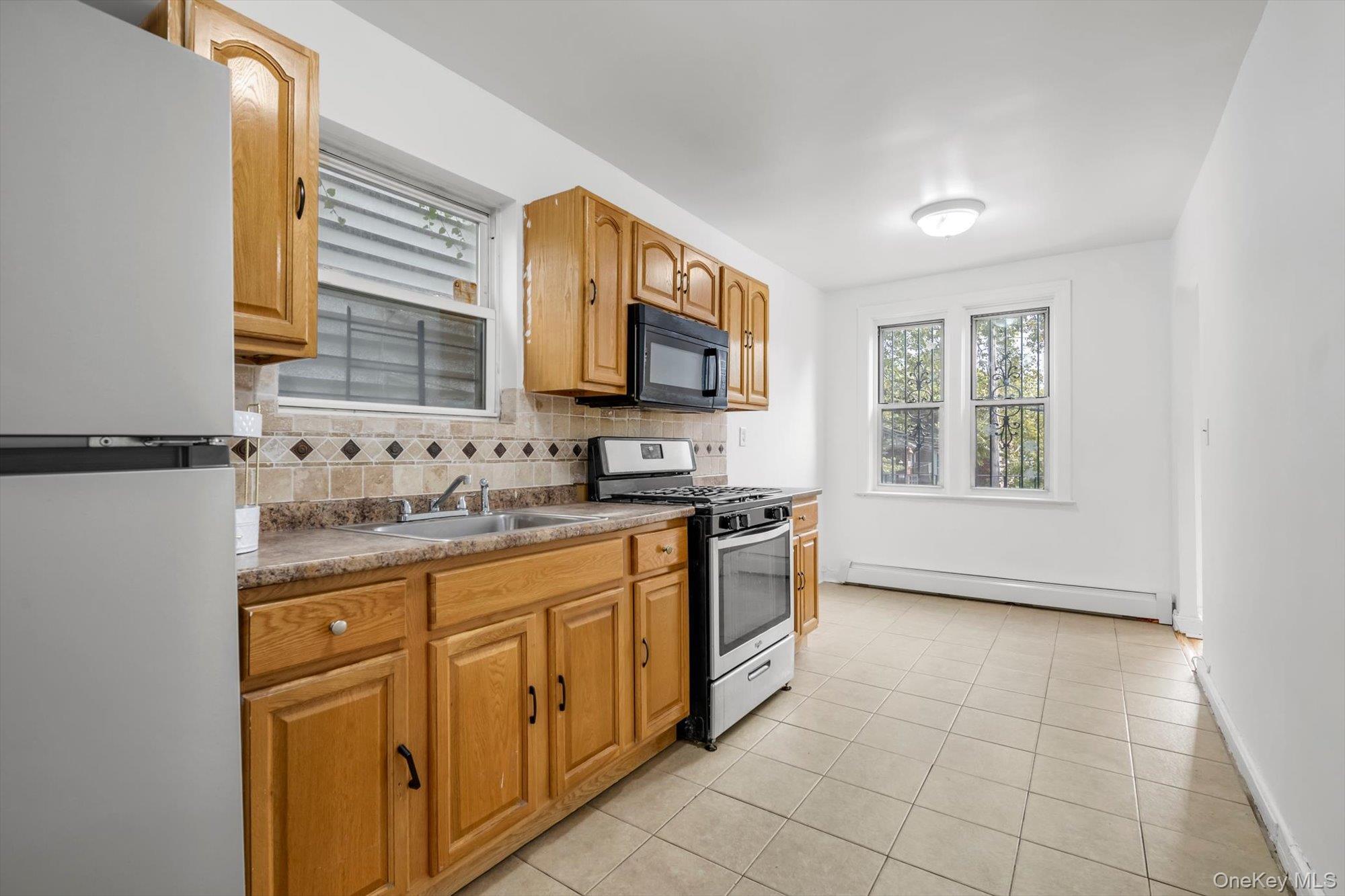 Single Family Colden Avenue  Bronx, NY 10462, MLS-1053205-7