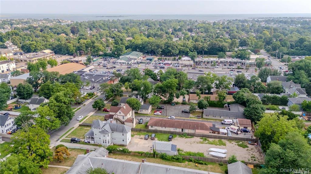 Single Family Park Avenue Suffolk County, NY 11701, MLS-1053222-9