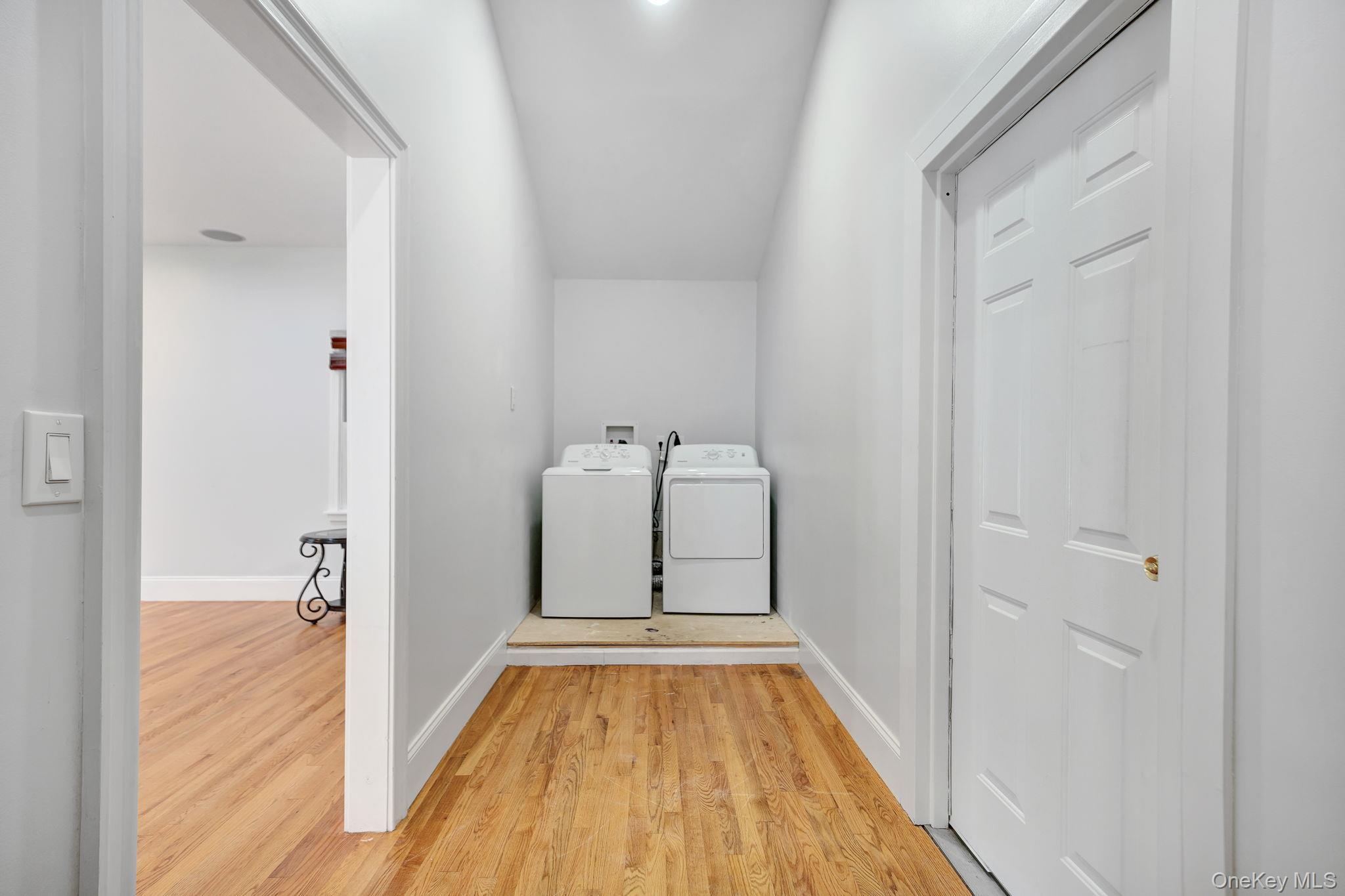 Single Family Whiskey Road Suffolk County, NY 11727, MLS-1053239-11