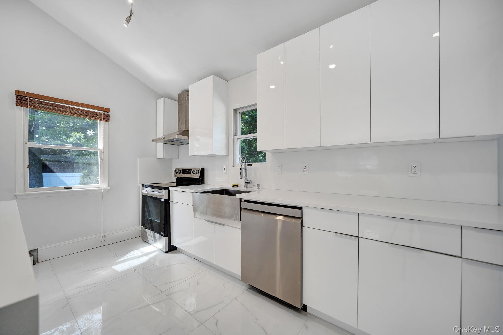 Single Family Whiskey Road Suffolk County, NY 11727, MLS-1053239-30