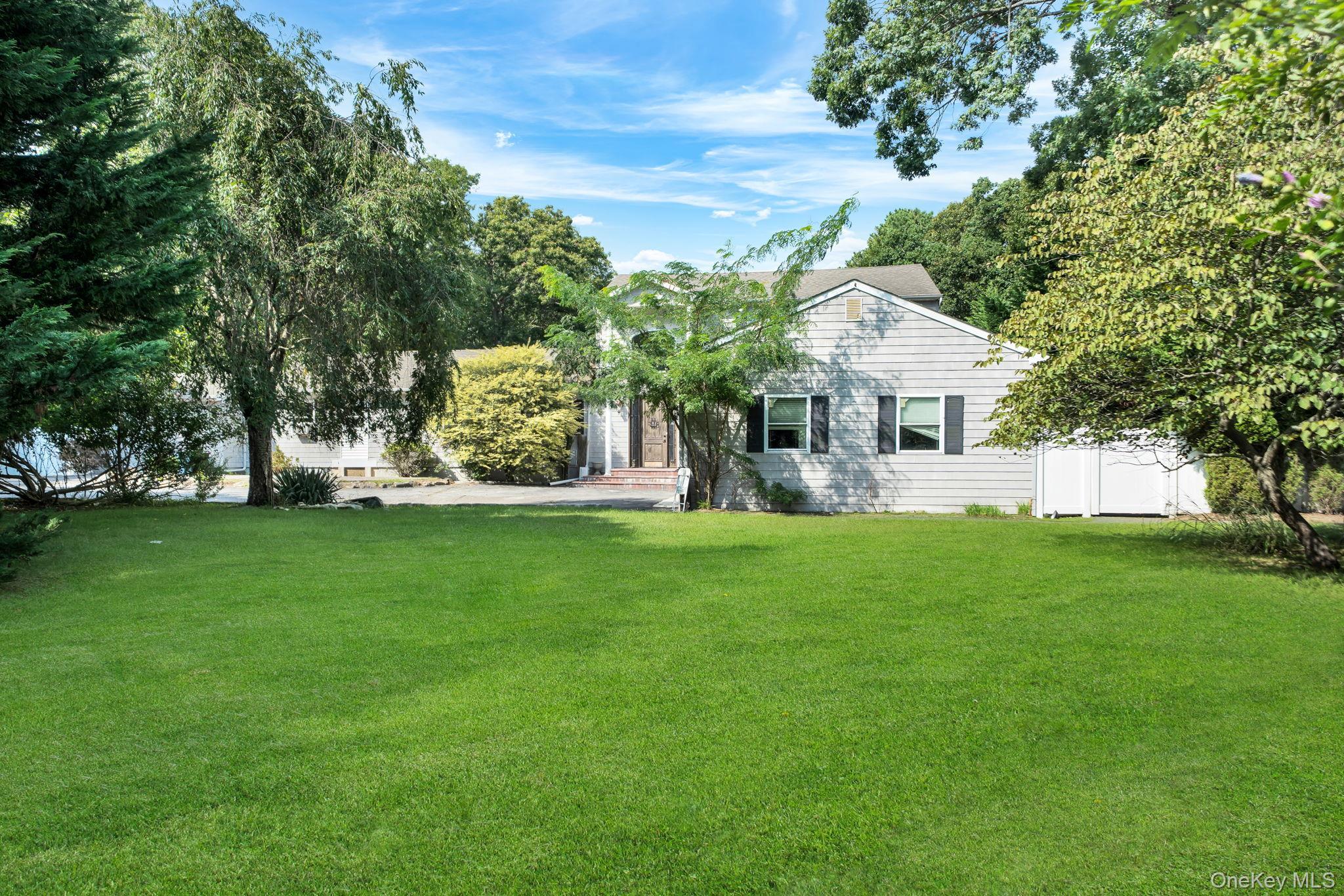 Single Family Whiskey Road Suffolk County, NY 11727, MLS-1053239-4
