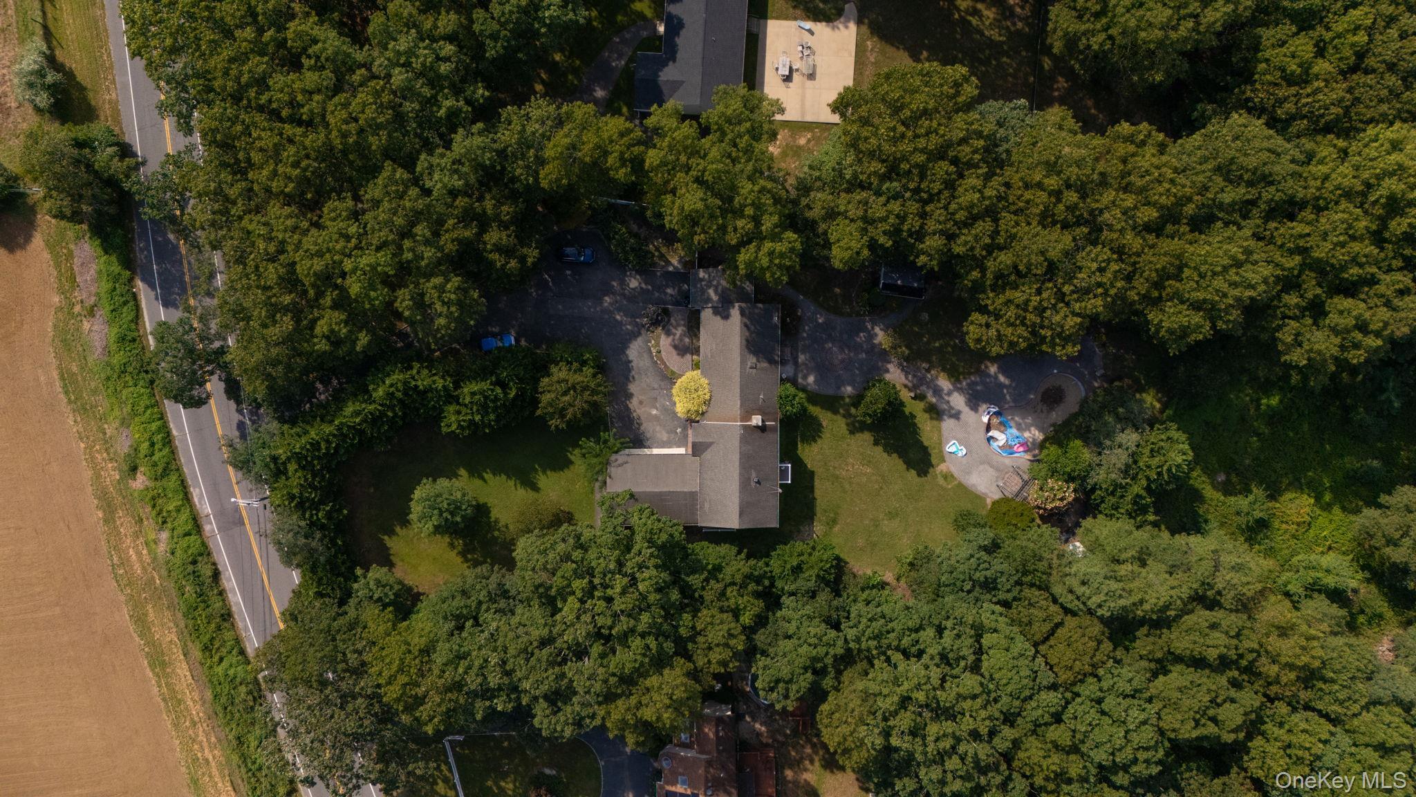 Single Family Whiskey Road Suffolk County, NY 11727, MLS-1053239-48