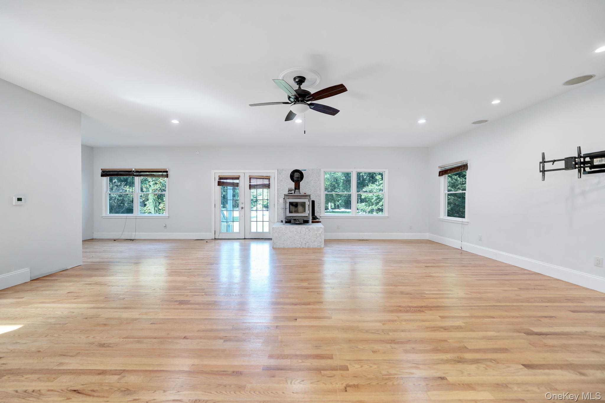 Single Family Whiskey Road Suffolk County, NY 11727, MLS-1053239-7