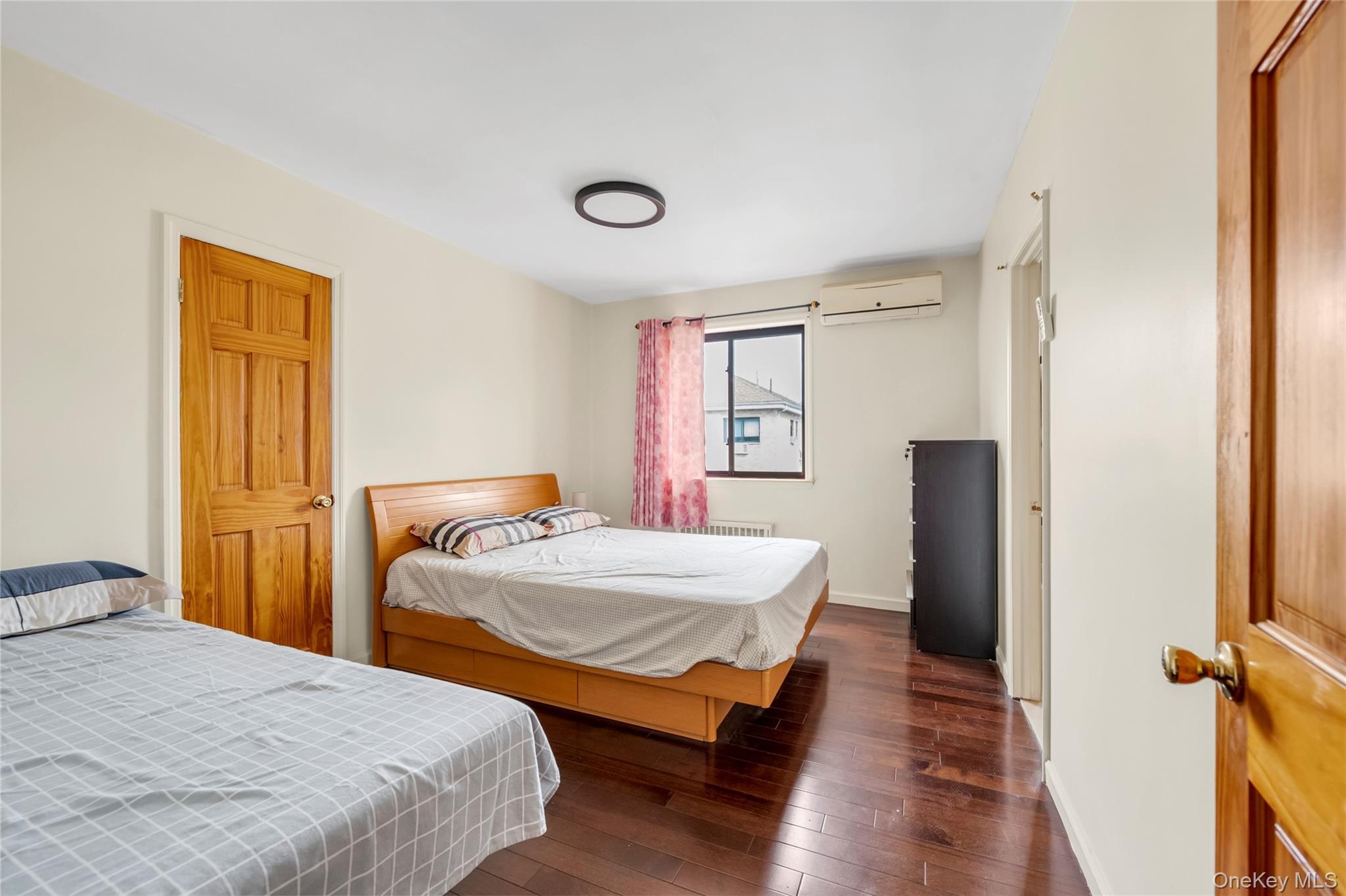 Single Family 123rd Street  Queens, NY 11354, MLS-1053246-6