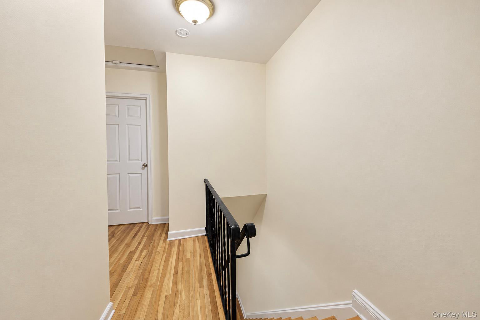 Single Family Post Road Bronx, NY 10471, MLS-1053260-11