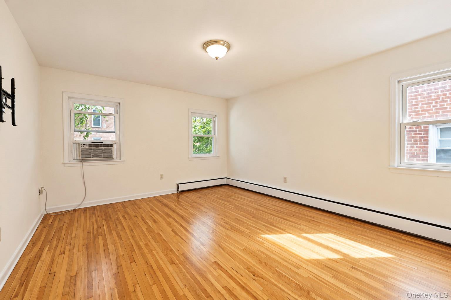 Single Family Post Road Bronx, NY 10471, MLS-1053260-13