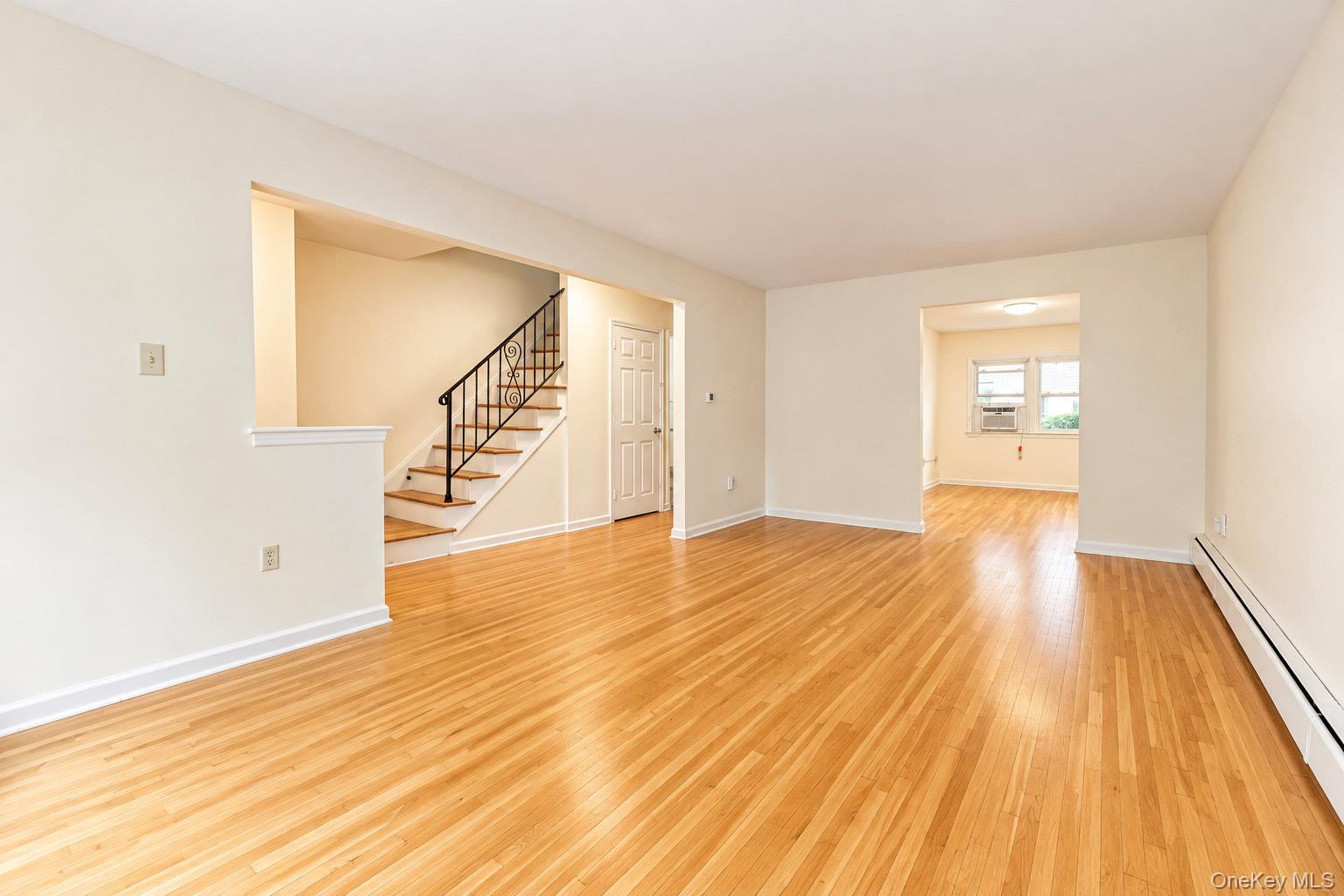 Single Family Post Road Bronx, NY 10471, MLS-1053260-5