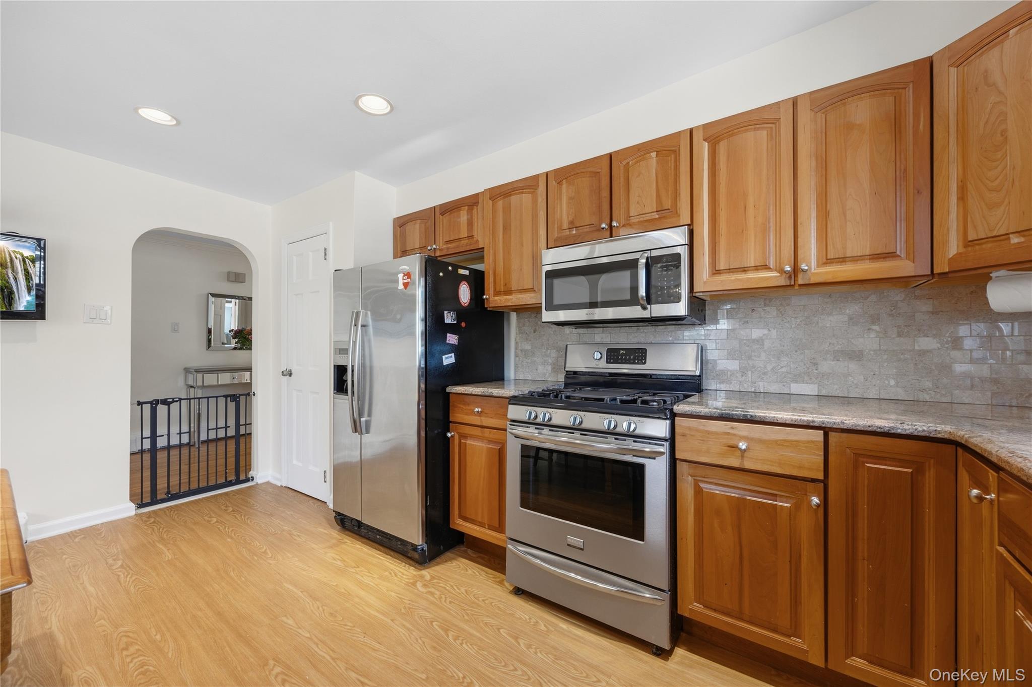 Single Family Dalton Road Westchester County, NY 10701, MLS-1053277-15