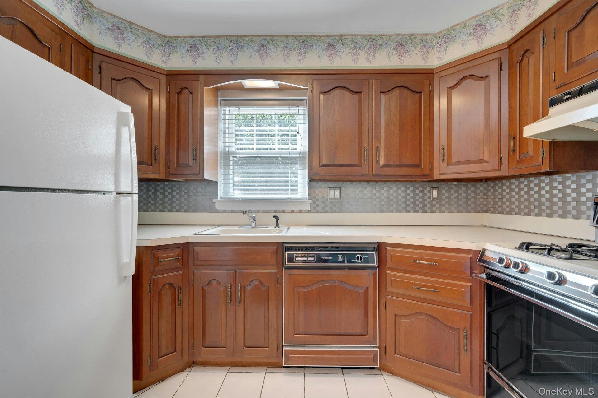 Single Family Fisher Avenue Westchester County, NY 10707, MLS-1053330-10