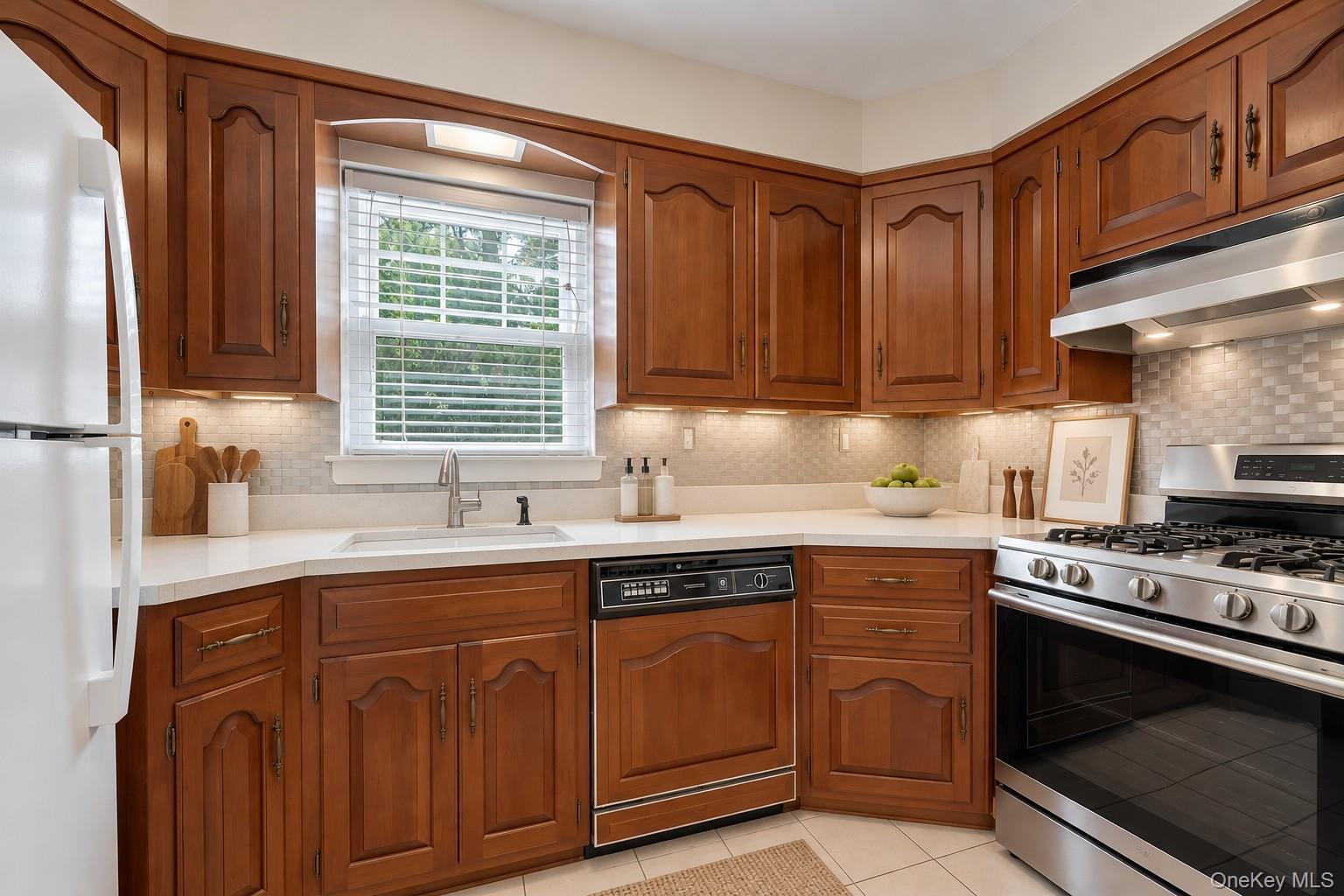 Single Family Fisher Avenue Westchester County, NY 10707, MLS-1053330-9