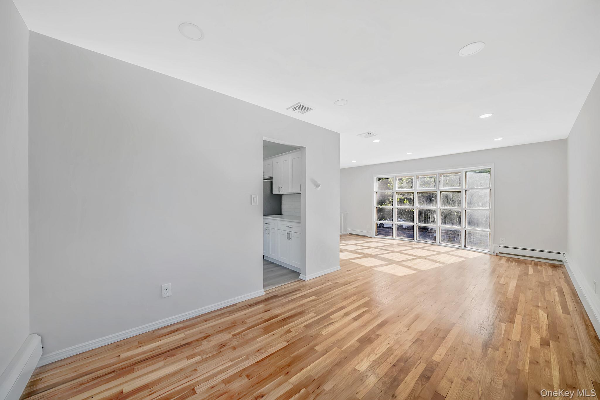 Single Family Richlee Drive  Suffolk County, NY 11731, MLS-1053382-10