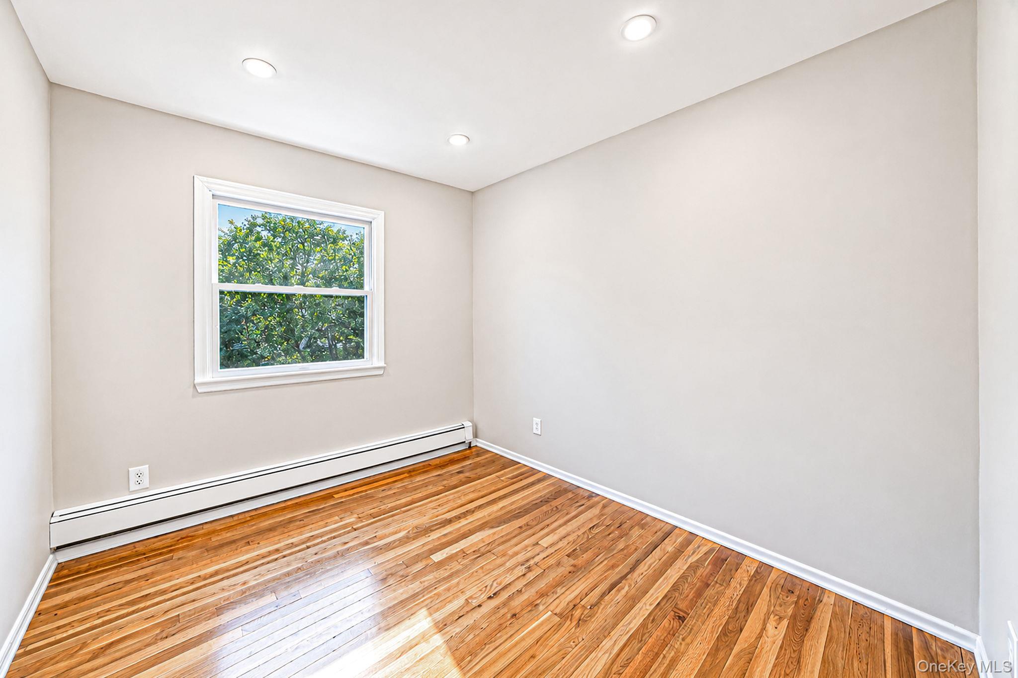 Single Family Richlee Drive  Suffolk County, NY 11731, MLS-1053382-17