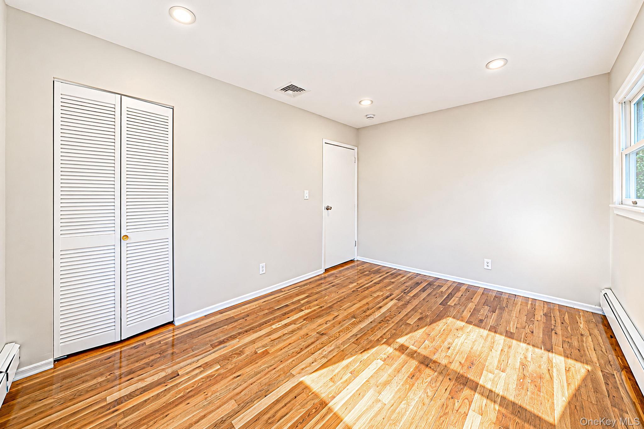 Single Family Richlee Drive  Suffolk County, NY 11731, MLS-1053382-19