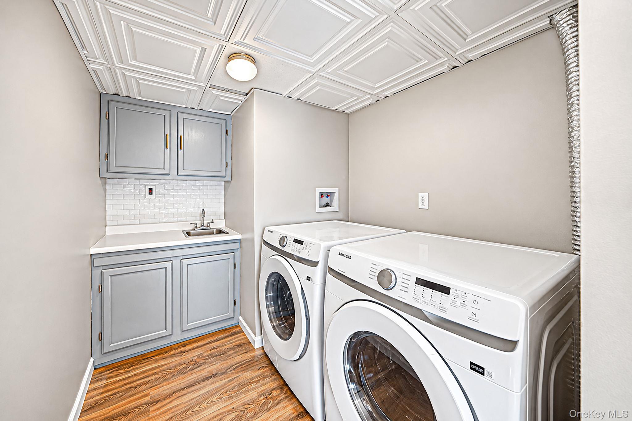 Single Family Richlee Drive  Suffolk County, NY 11731, MLS-1053382-27