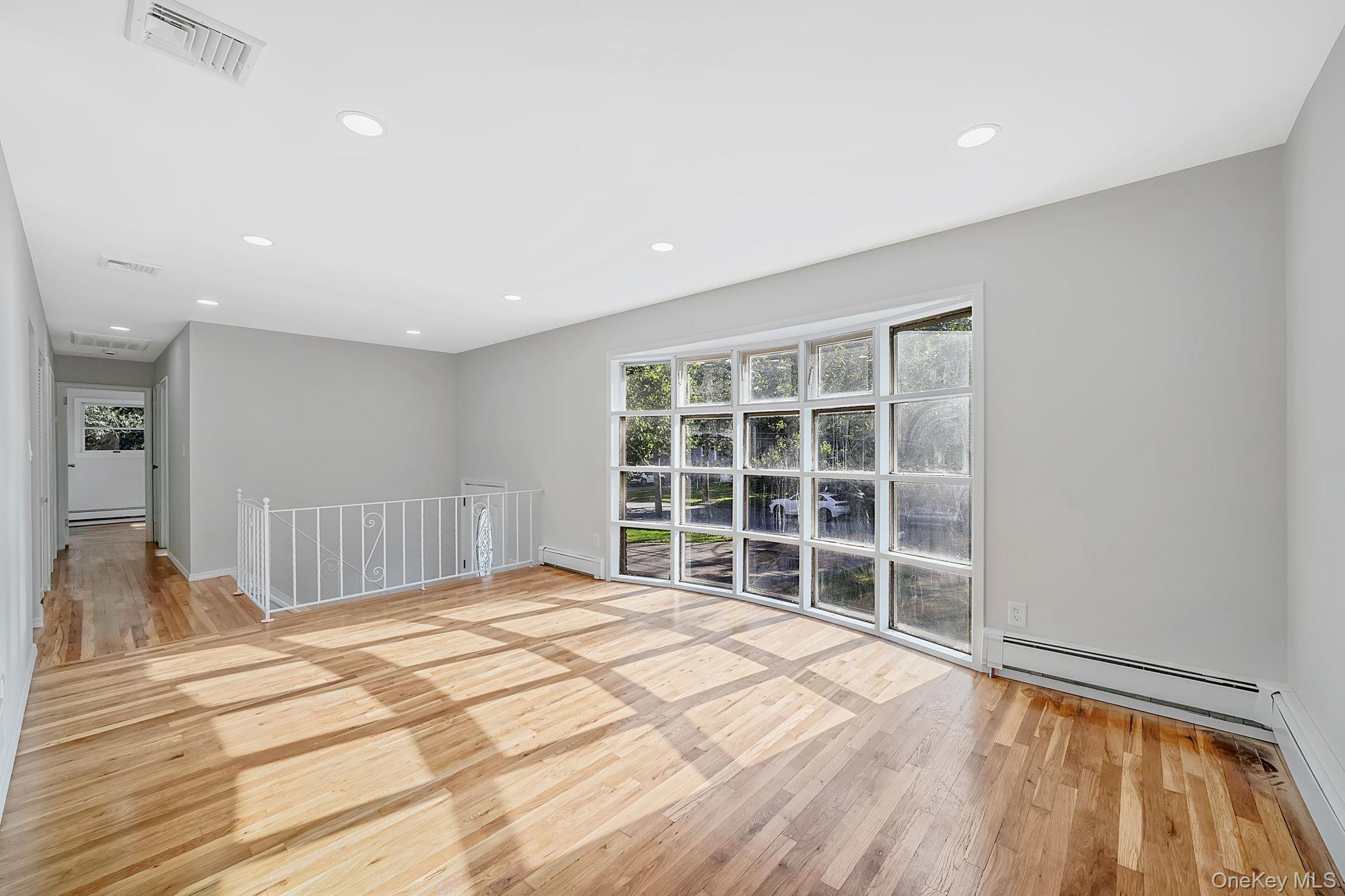Single Family Richlee Drive  Suffolk County, NY 11731, MLS-1053382-8