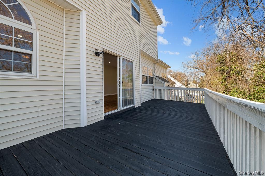 Single Family Potter Lane  Suffolk County, NY 11743, MLS-1053413-26