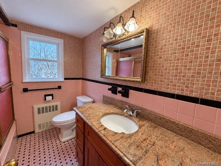 Single Family Monterey Street Queens, NY 11429, MLS-1053424-14