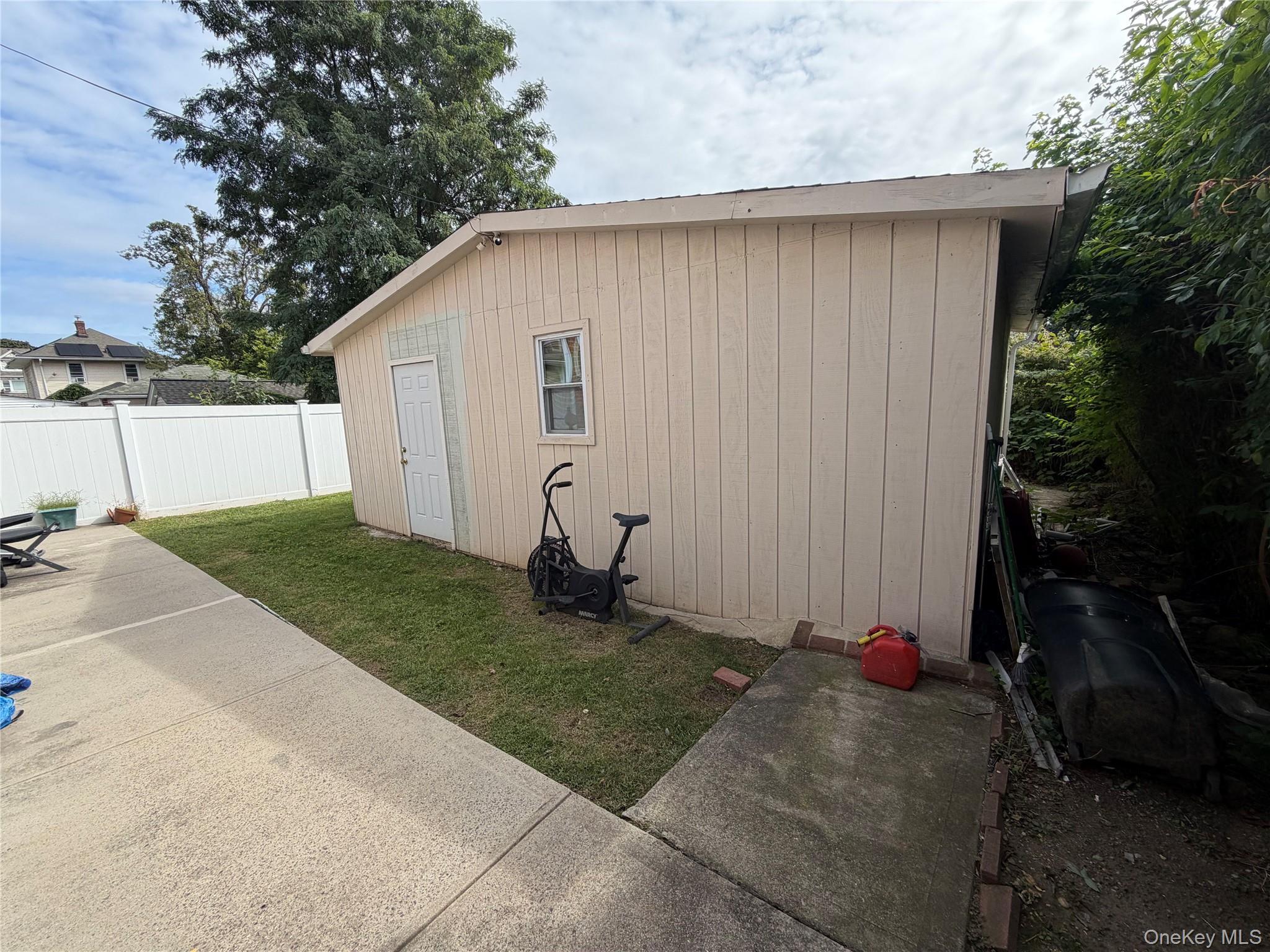 Single Family Monterey Street Queens, NY 11429, MLS-1053424-23