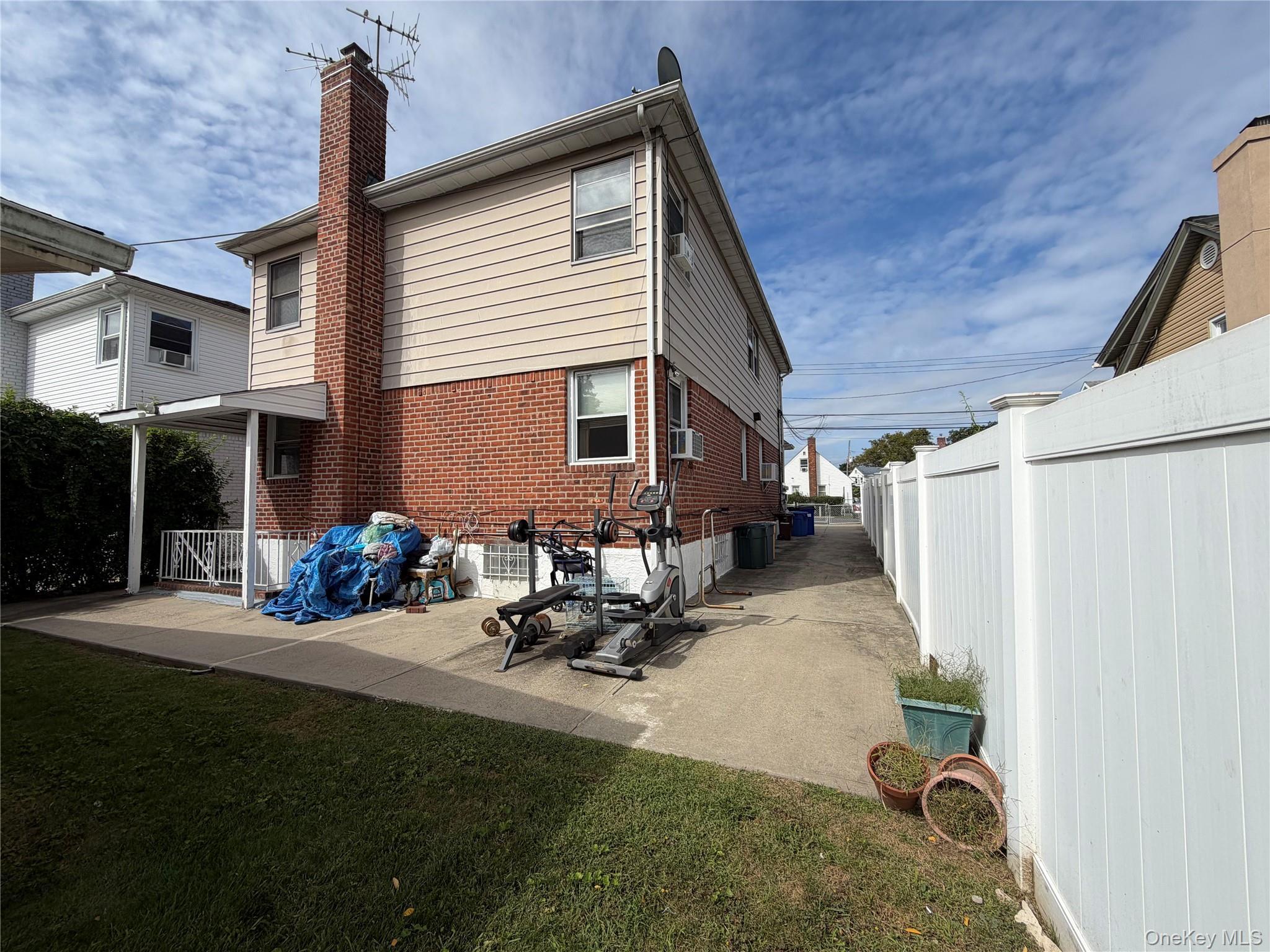 Single Family Monterey Street Queens, NY 11429, MLS-1053424-24