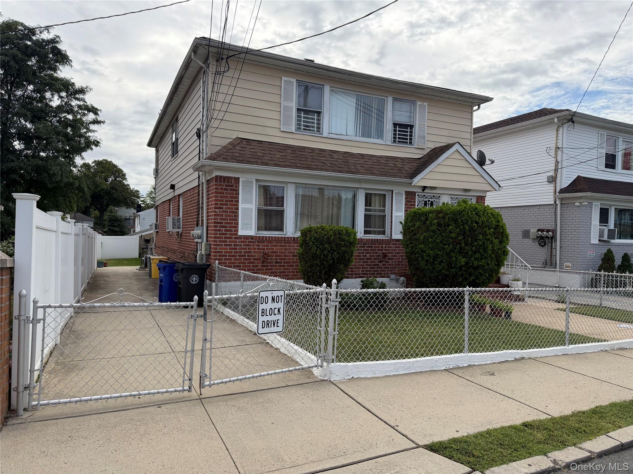 Single Family Monterey Street Queens, NY 11429, MLS-1053424-3