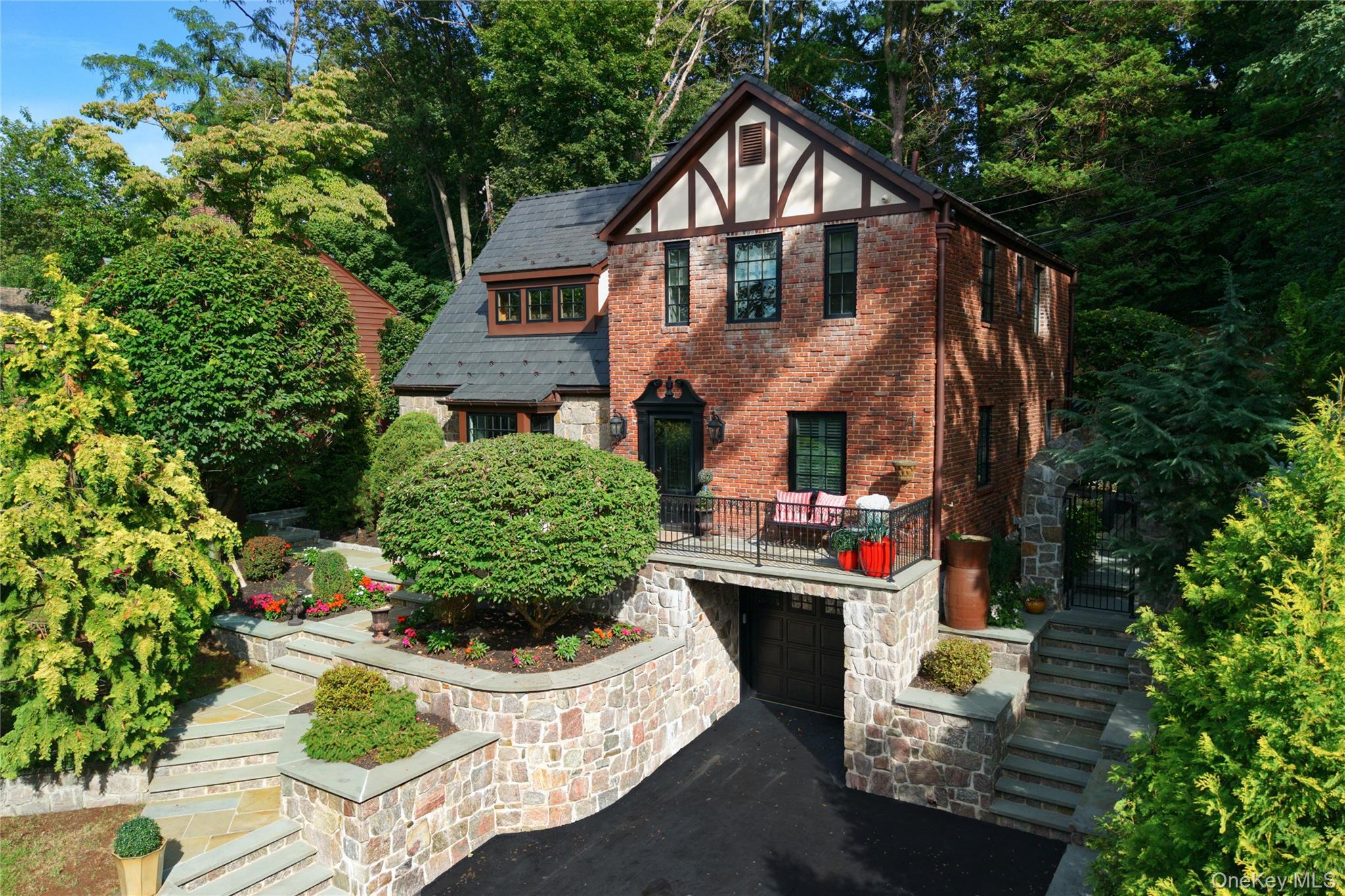 Single Family Sinclair Martin Drive  Nassau County, NY 11576, MLS-1053425-2