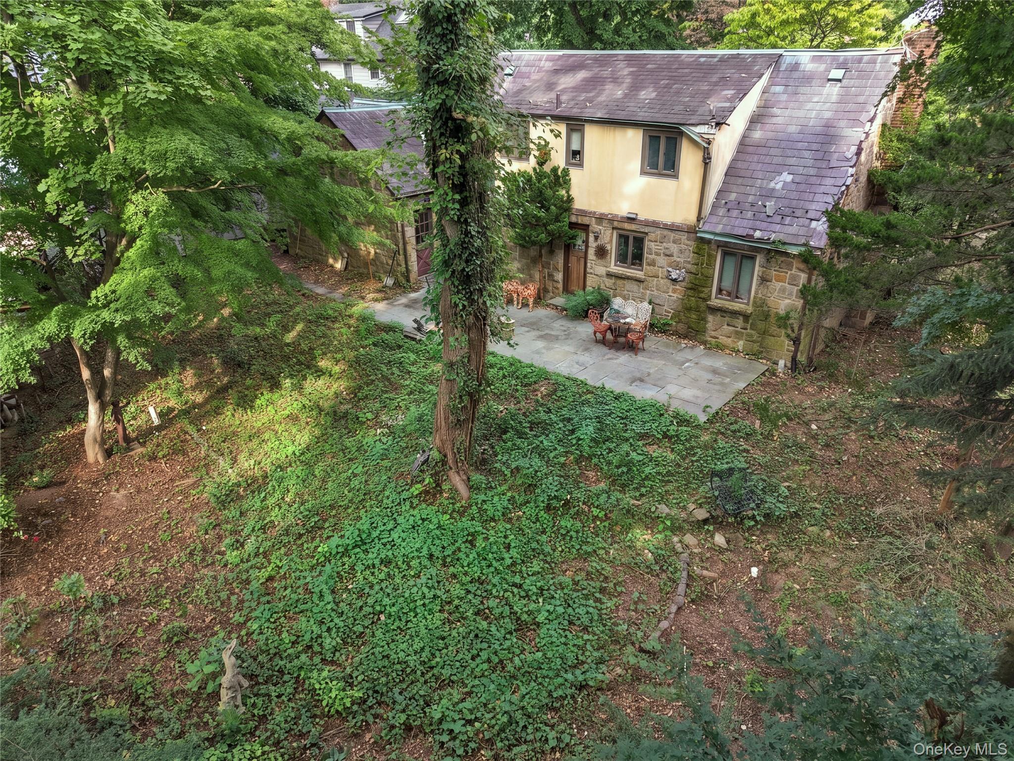Single Family Huntington Road  Nassau County, NY 11050, MLS-1053429-4