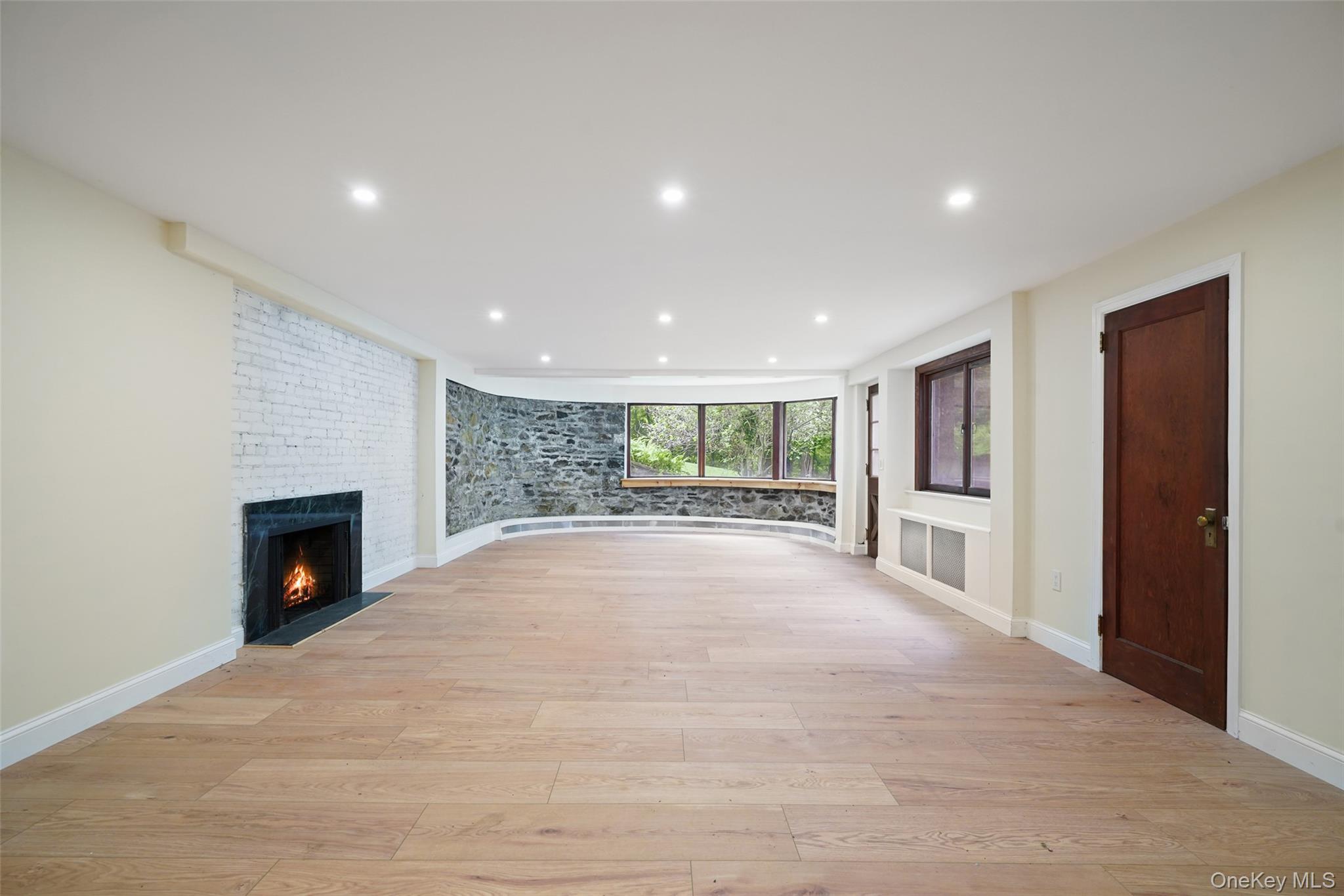 Single Family Kenilworth Road Westchester County, NY 10580, MLS-1053438-16