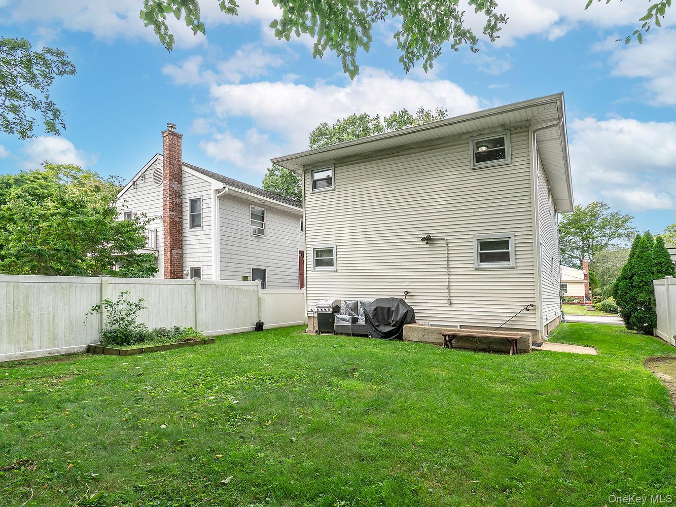 Single Family Corchaug Avenue Nassau County, NY 11050, MLS-1053457-29