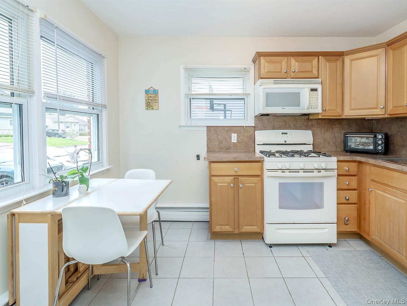 Single Family Corchaug Avenue Nassau County, NY 11050, MLS-1053457-7