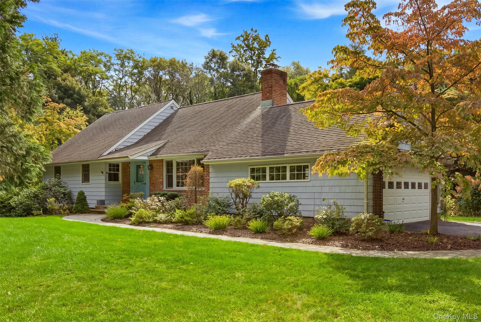 Single Family Flower Hill Road Suffolk County, NY 11743, MLS-1053463-2
