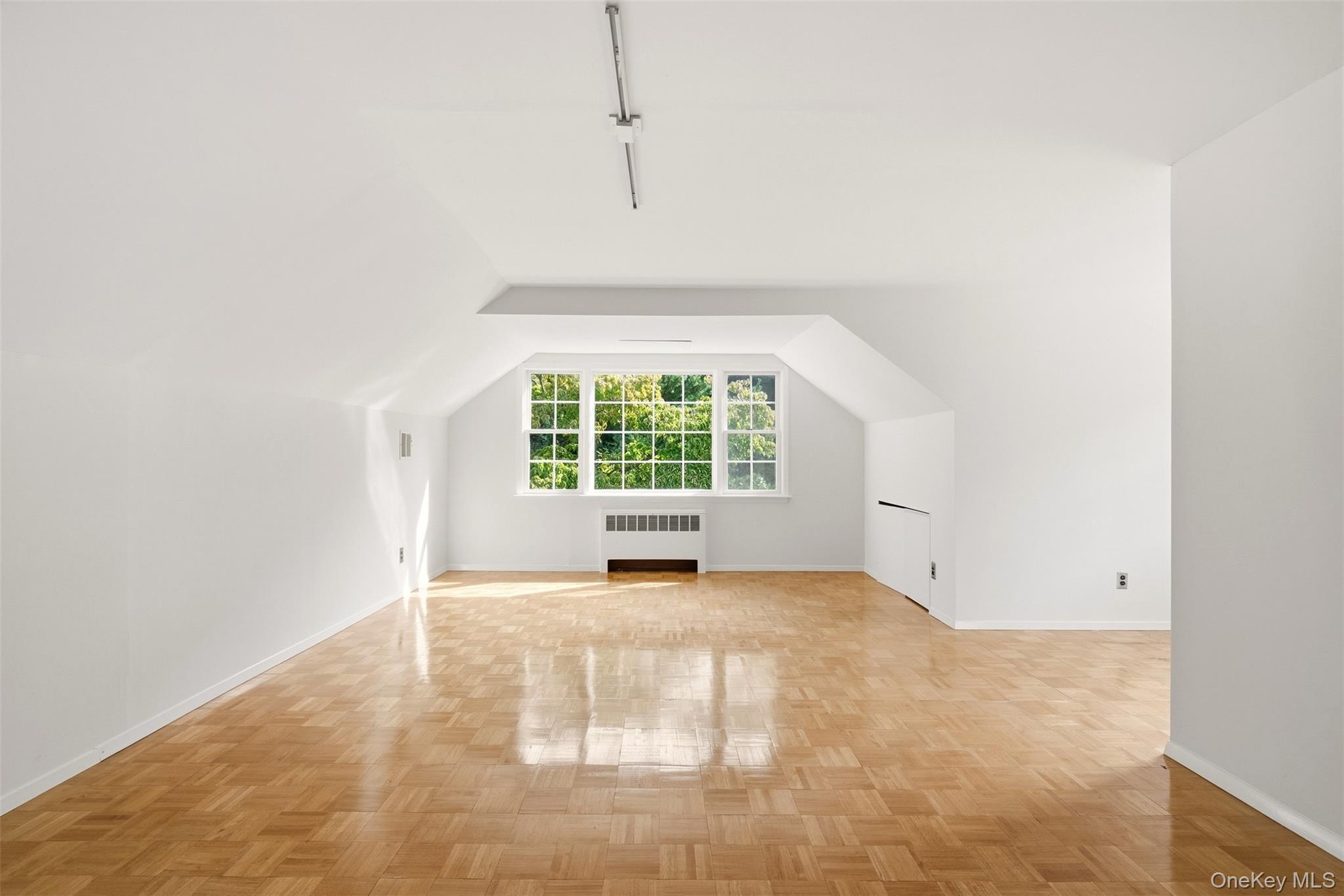 Single Family Flower Hill Road Suffolk County, NY 11743, MLS-1053463-21